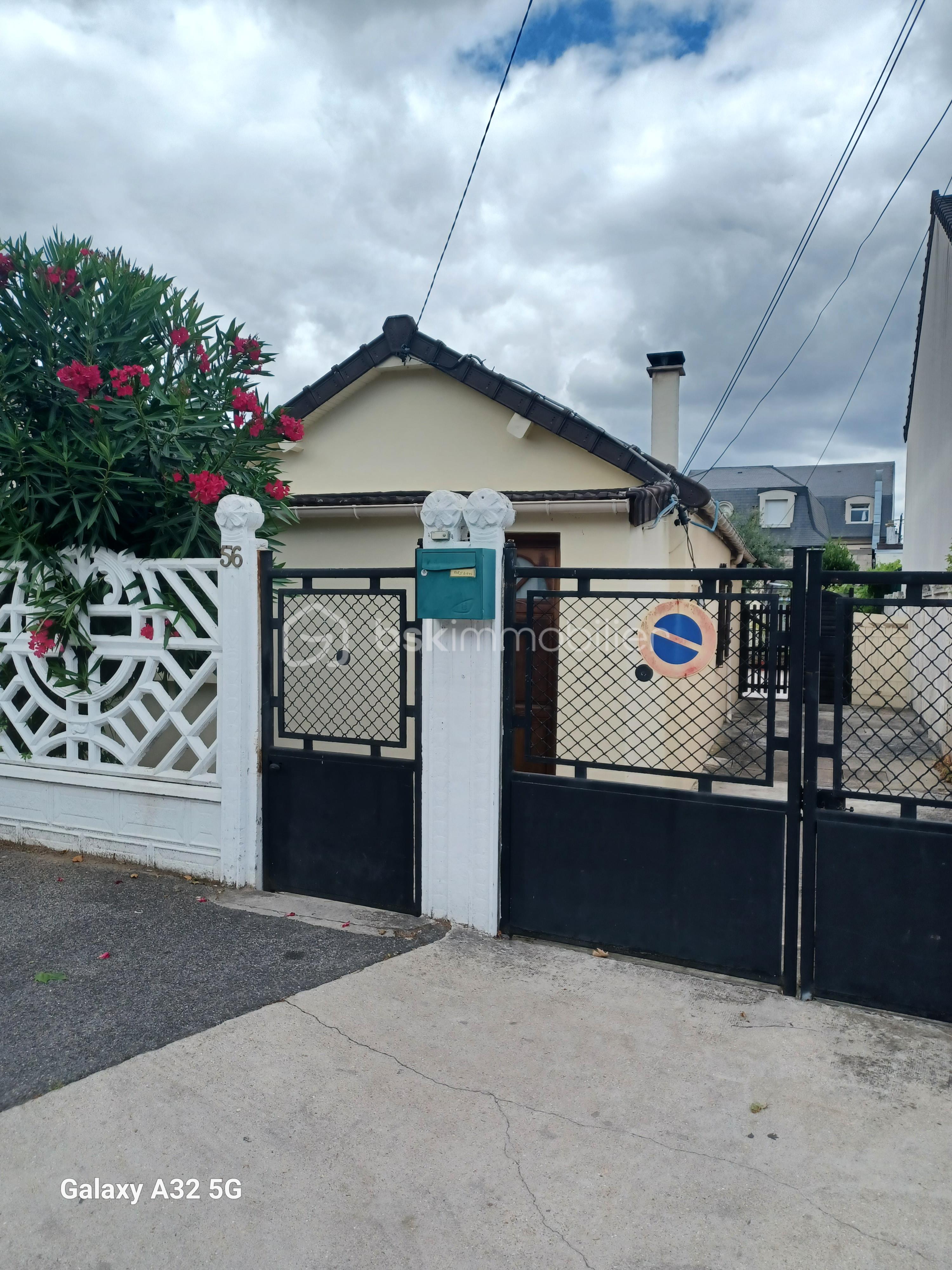 bejaoui maison devant.jpg