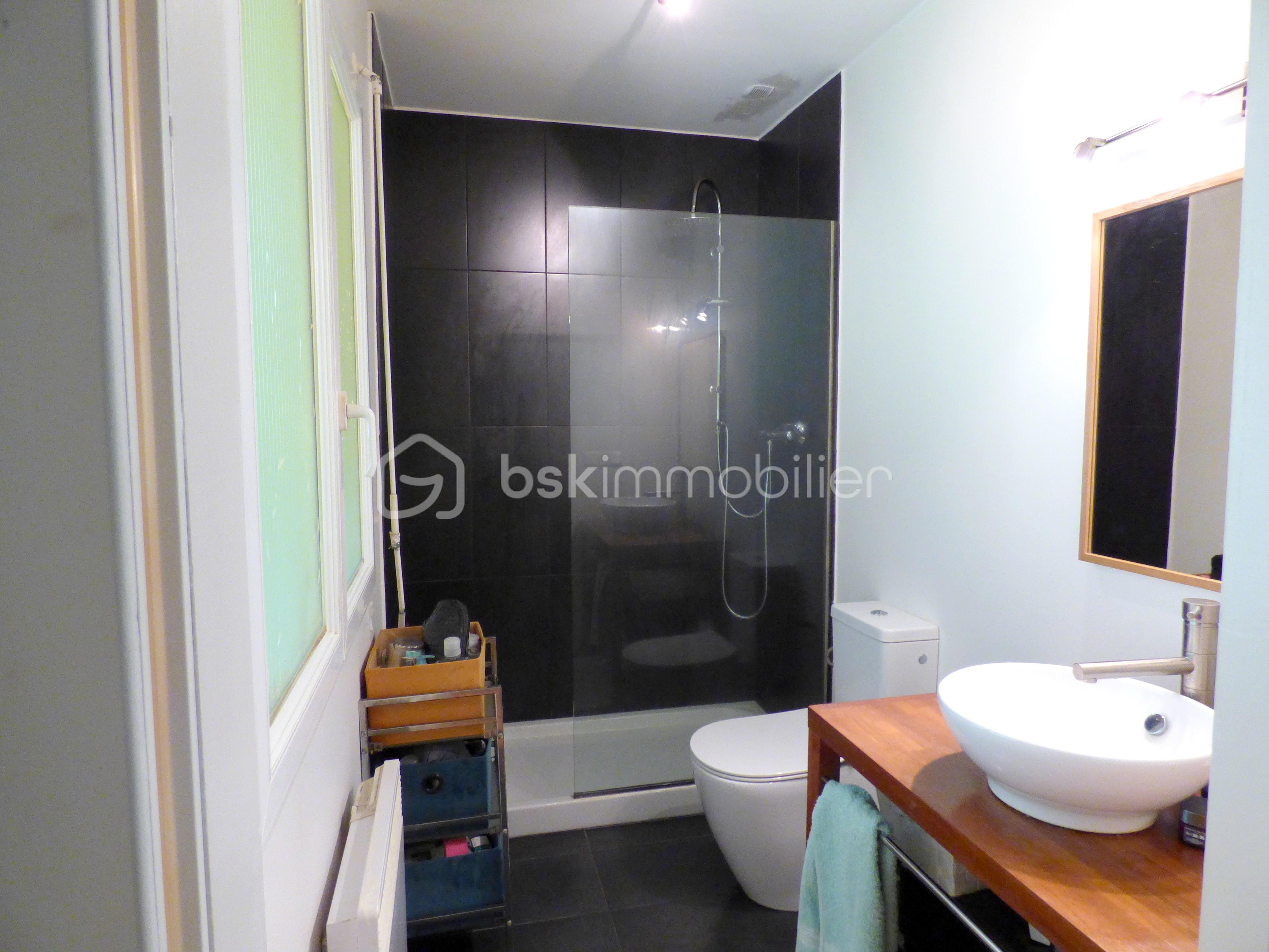 Maison contemporaine de 102 m² - SDB 2.JPG