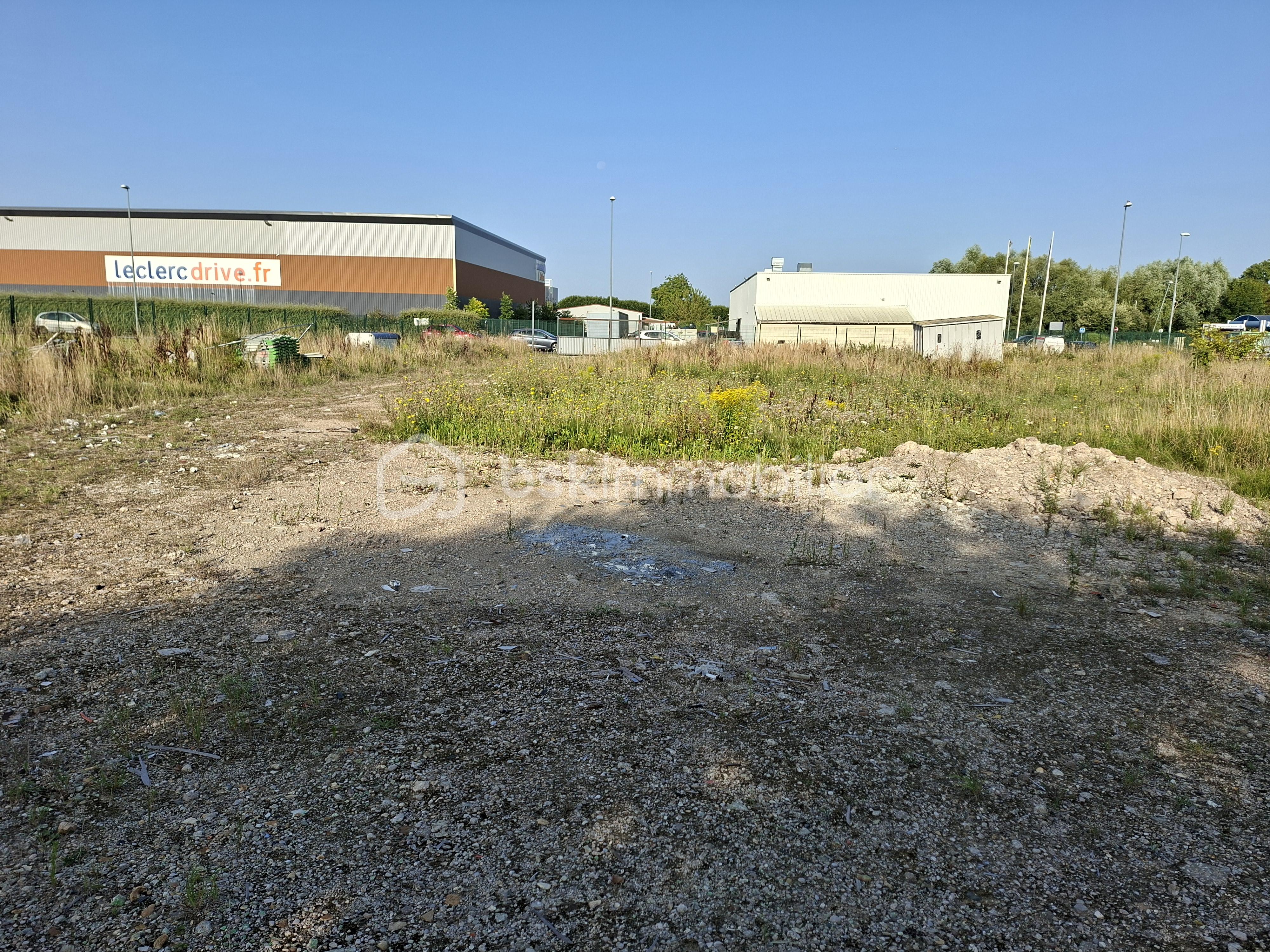 Terrain industriel de 3 000 m² - photo 2.jpg