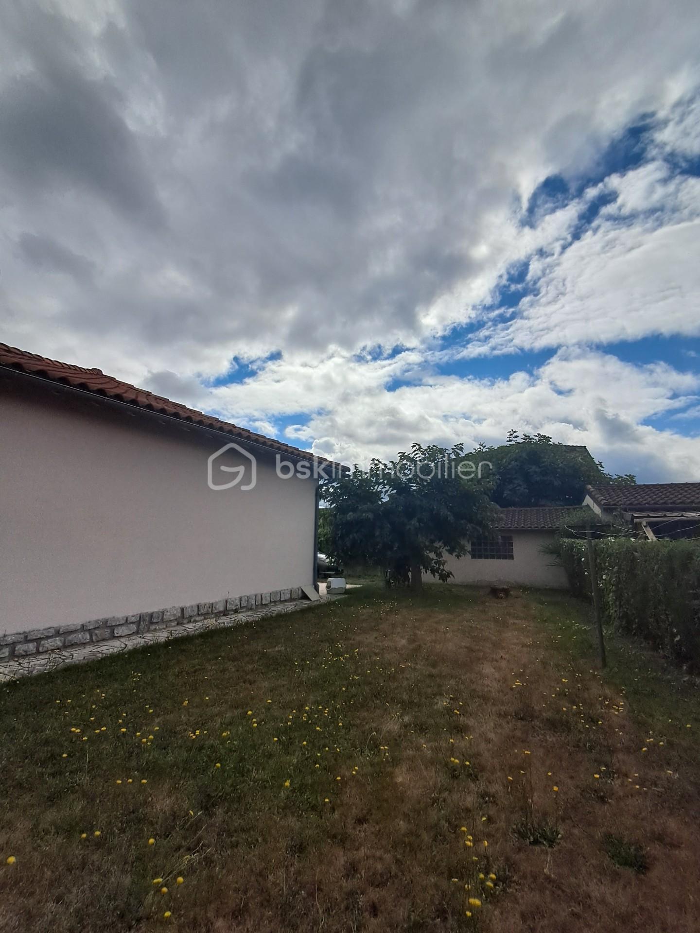 Maison de 90 m² - thumbnail_1000082366.jpg