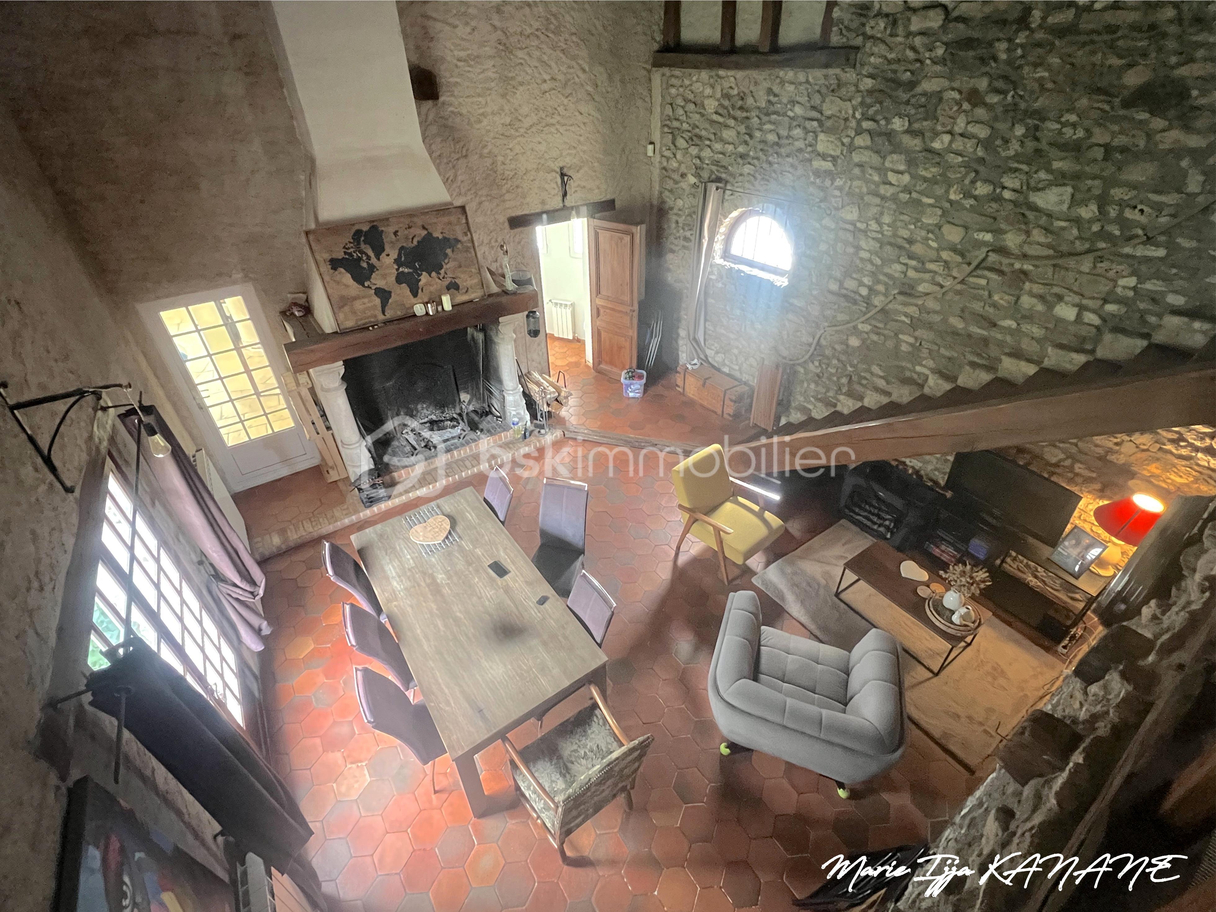Demeure de 250 m² - Séjour.jpg