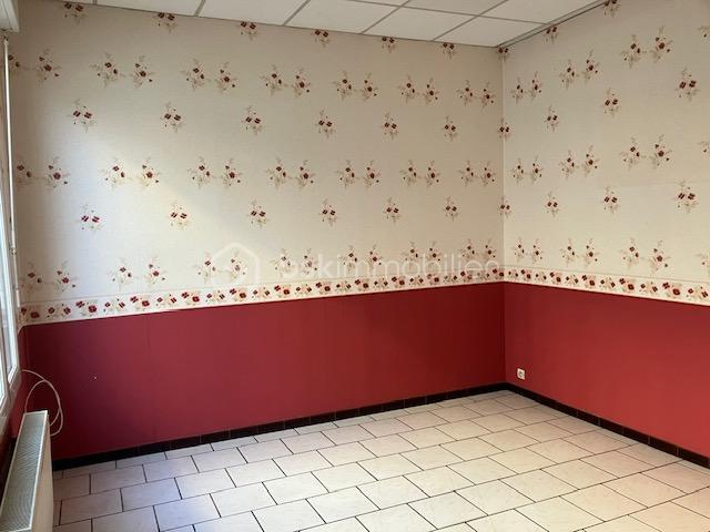 GAILLARD salon ou chambre bas rouge.jpeg