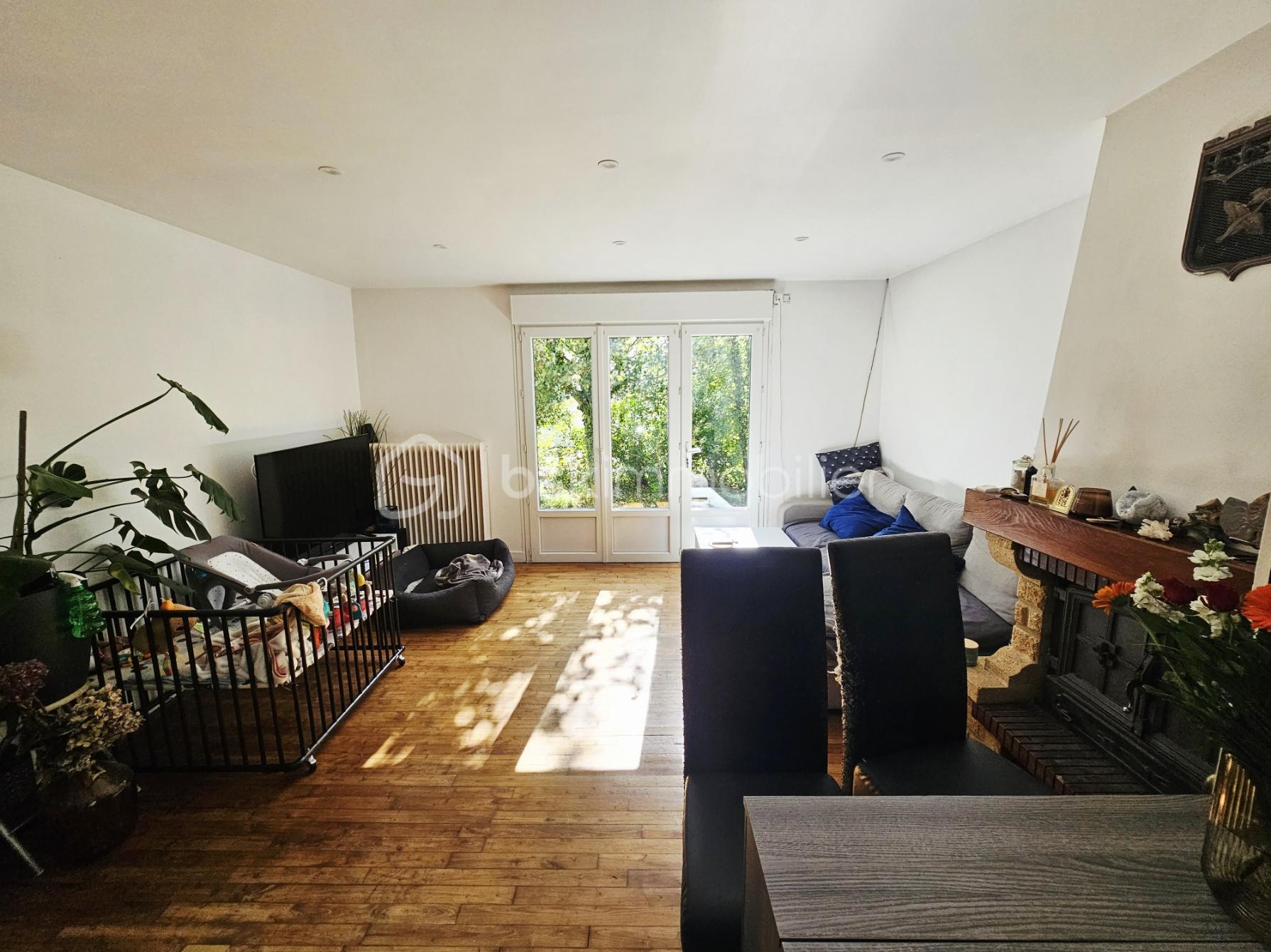 Maison traditionnelle de 72 m² - sejour2.jpg