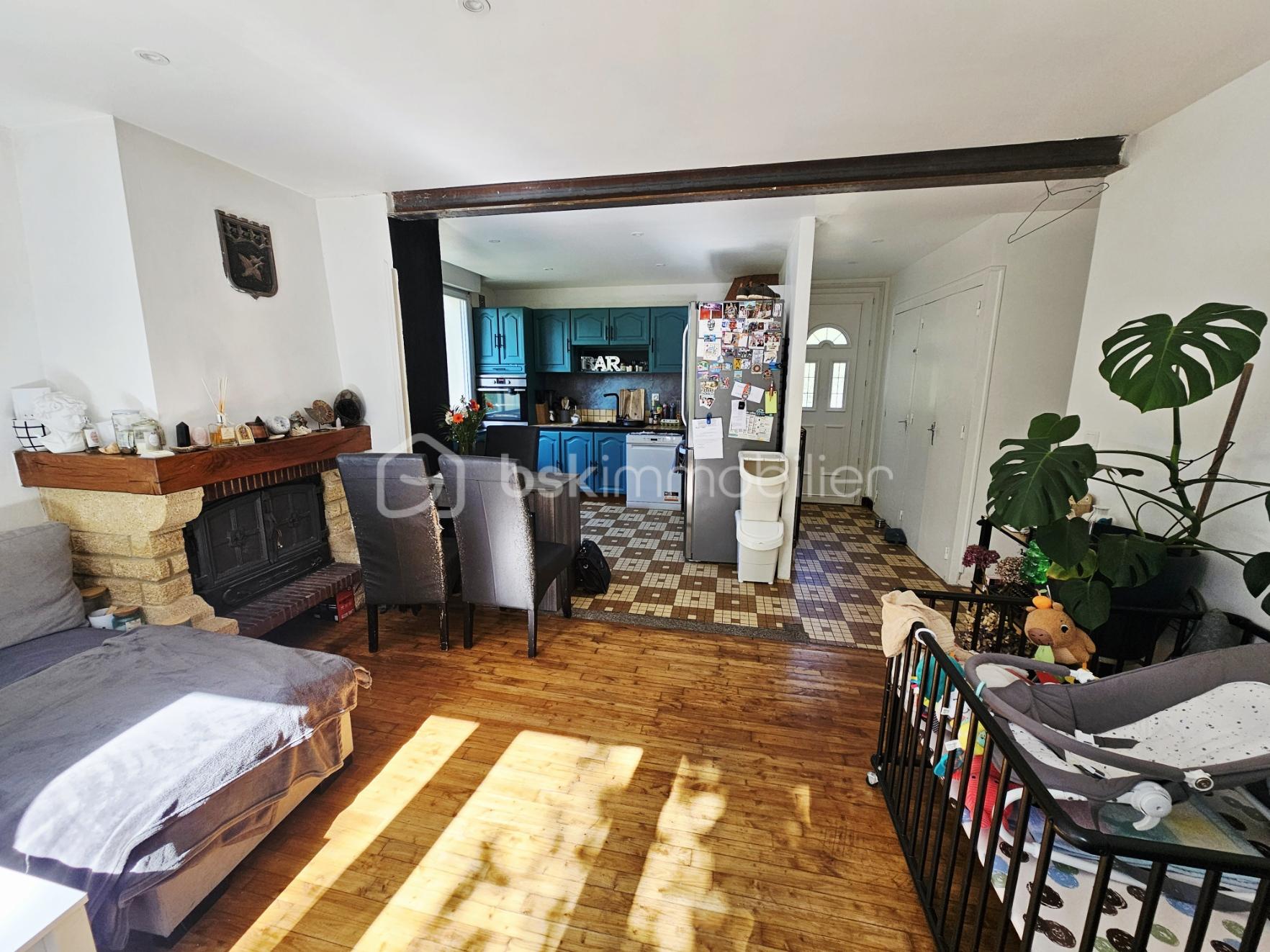 Maison traditionnelle de 72 m² - sejour3.jpg