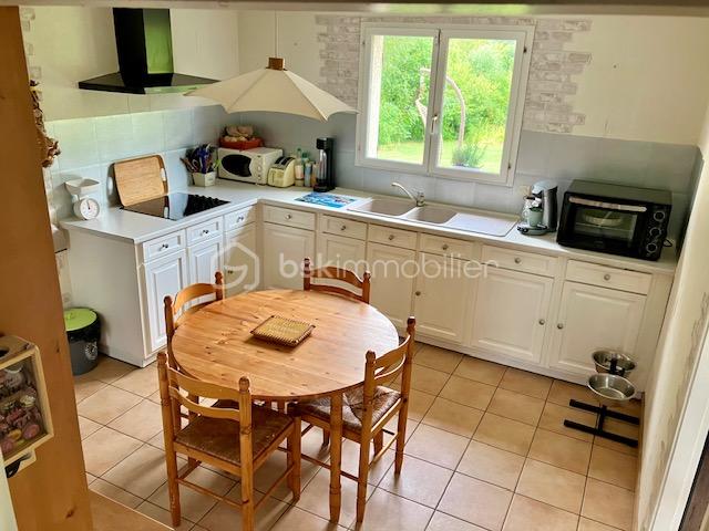 Maison de 108 m² - dalle cuisine de l'entrée.jpg