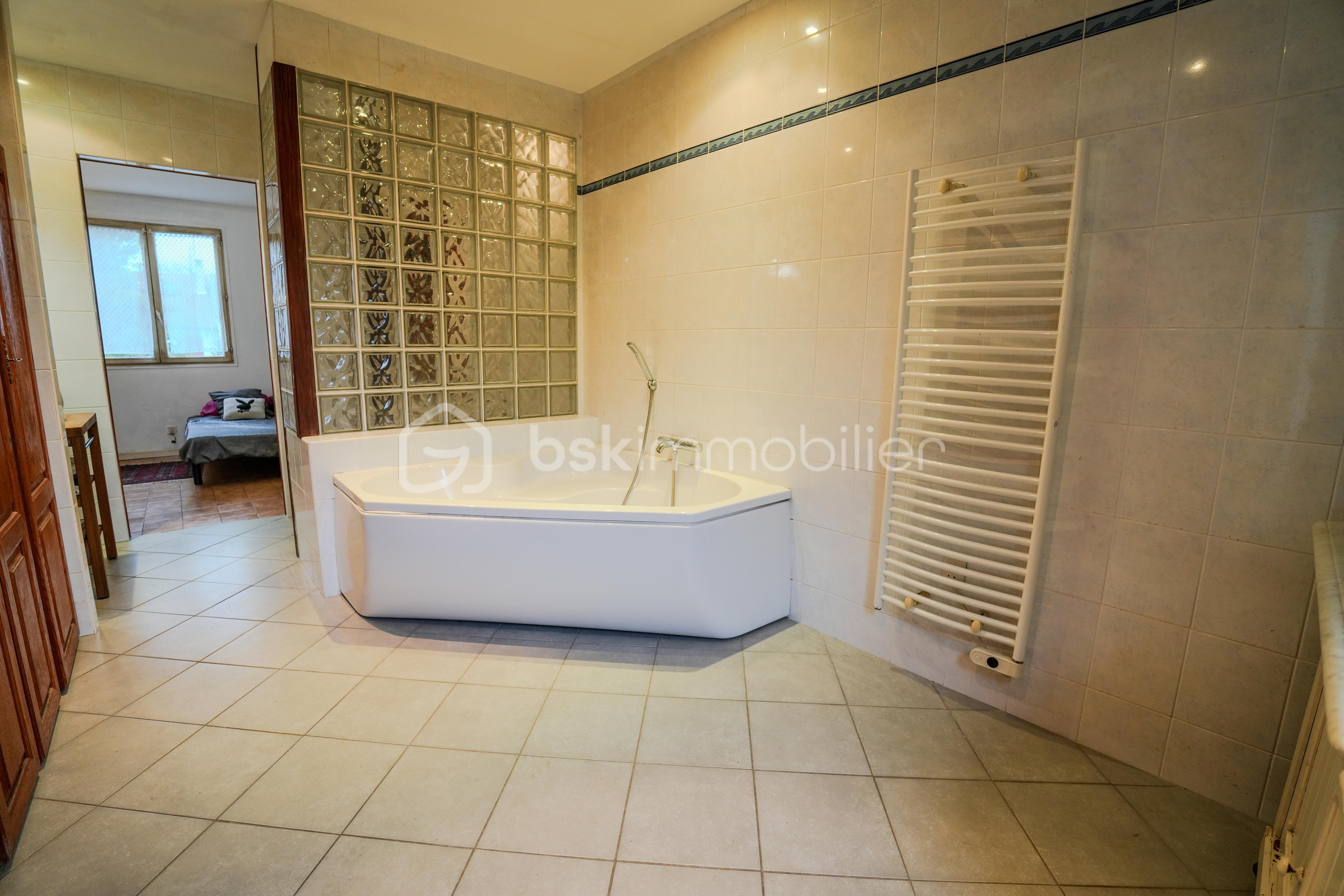 Maison de 193 m² - DSC03183.jpeg