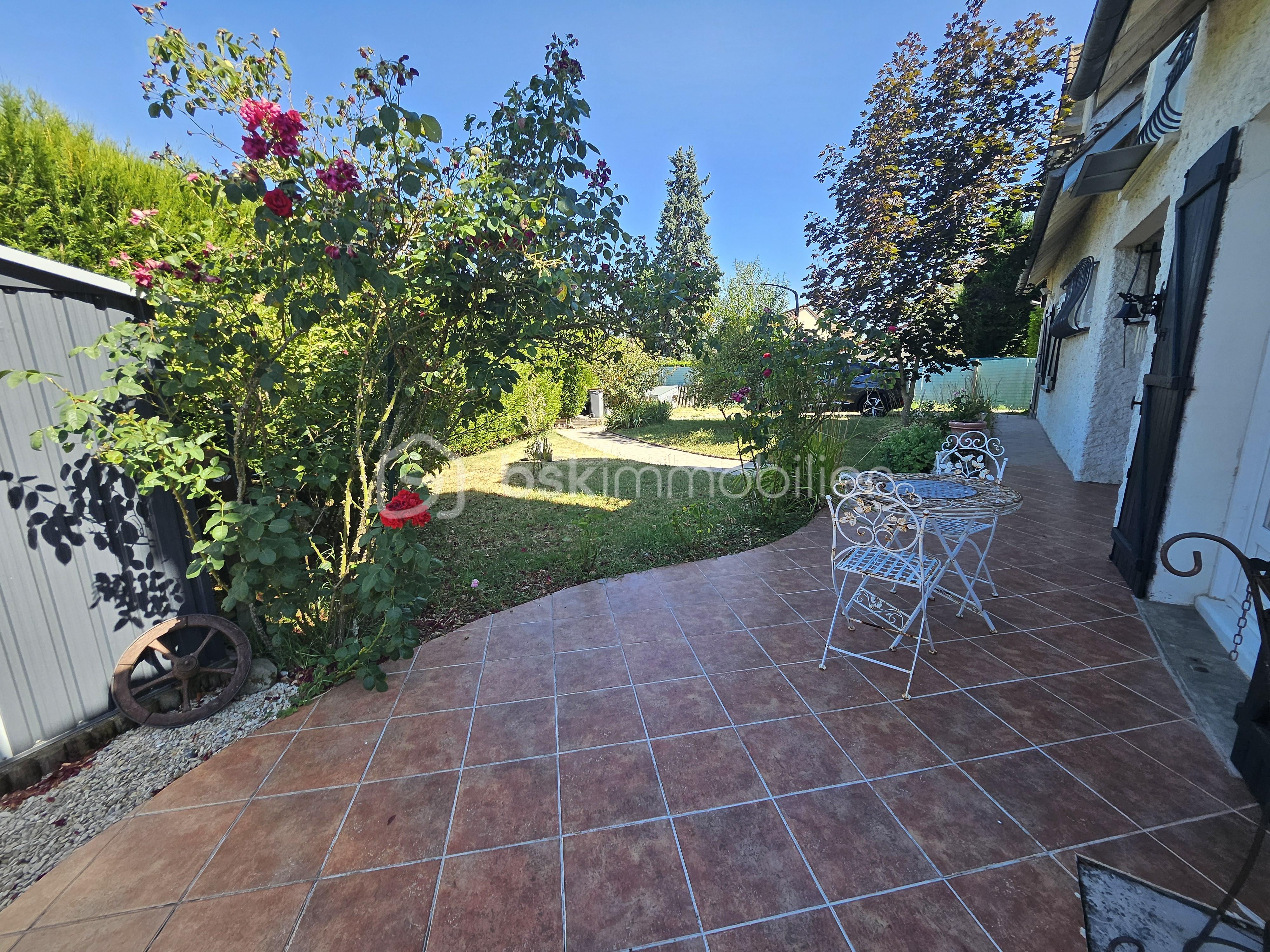 TERRASSE AVANT.jpg