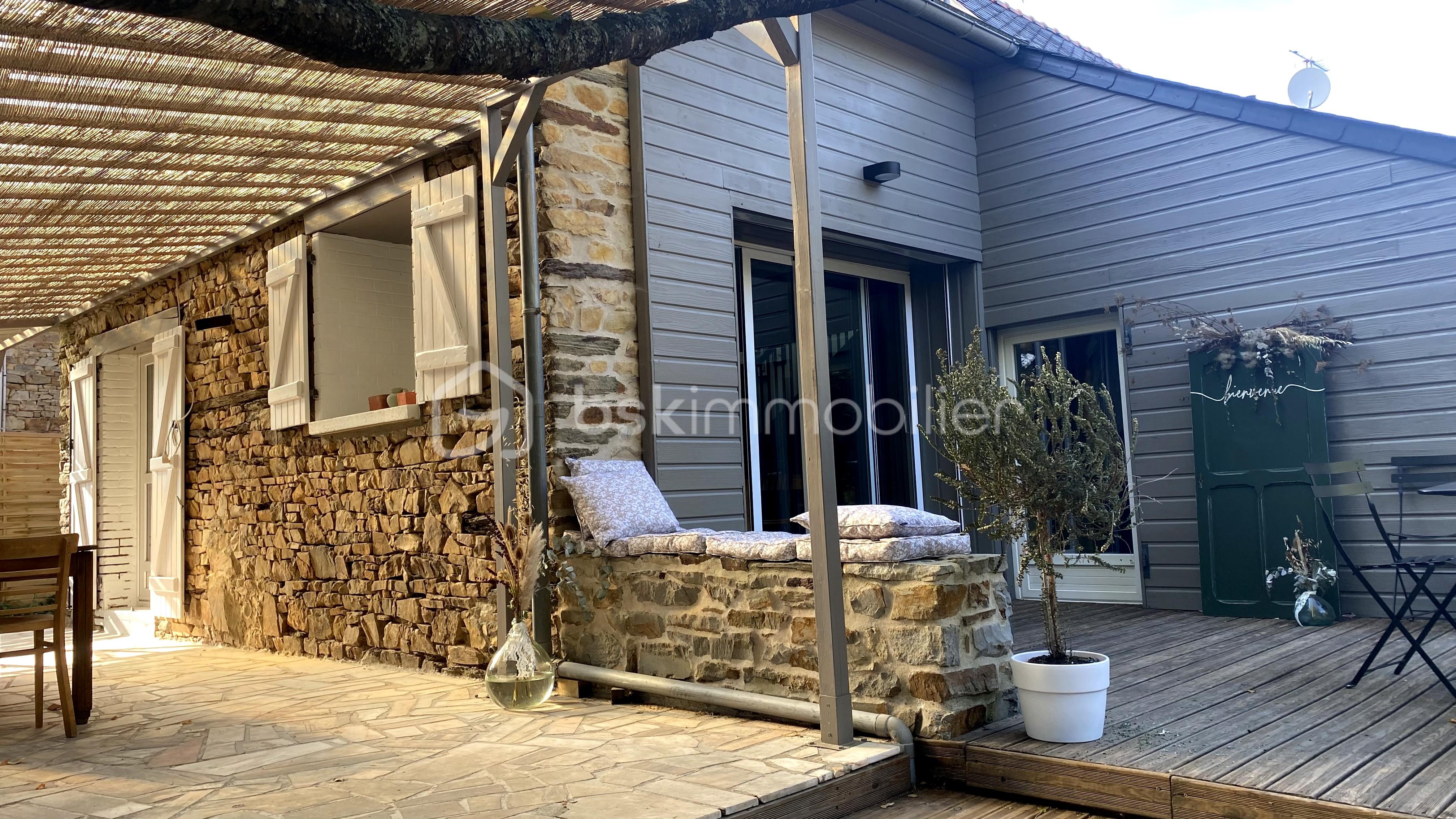 Maison de 217 m² - exterieur_1.jpg