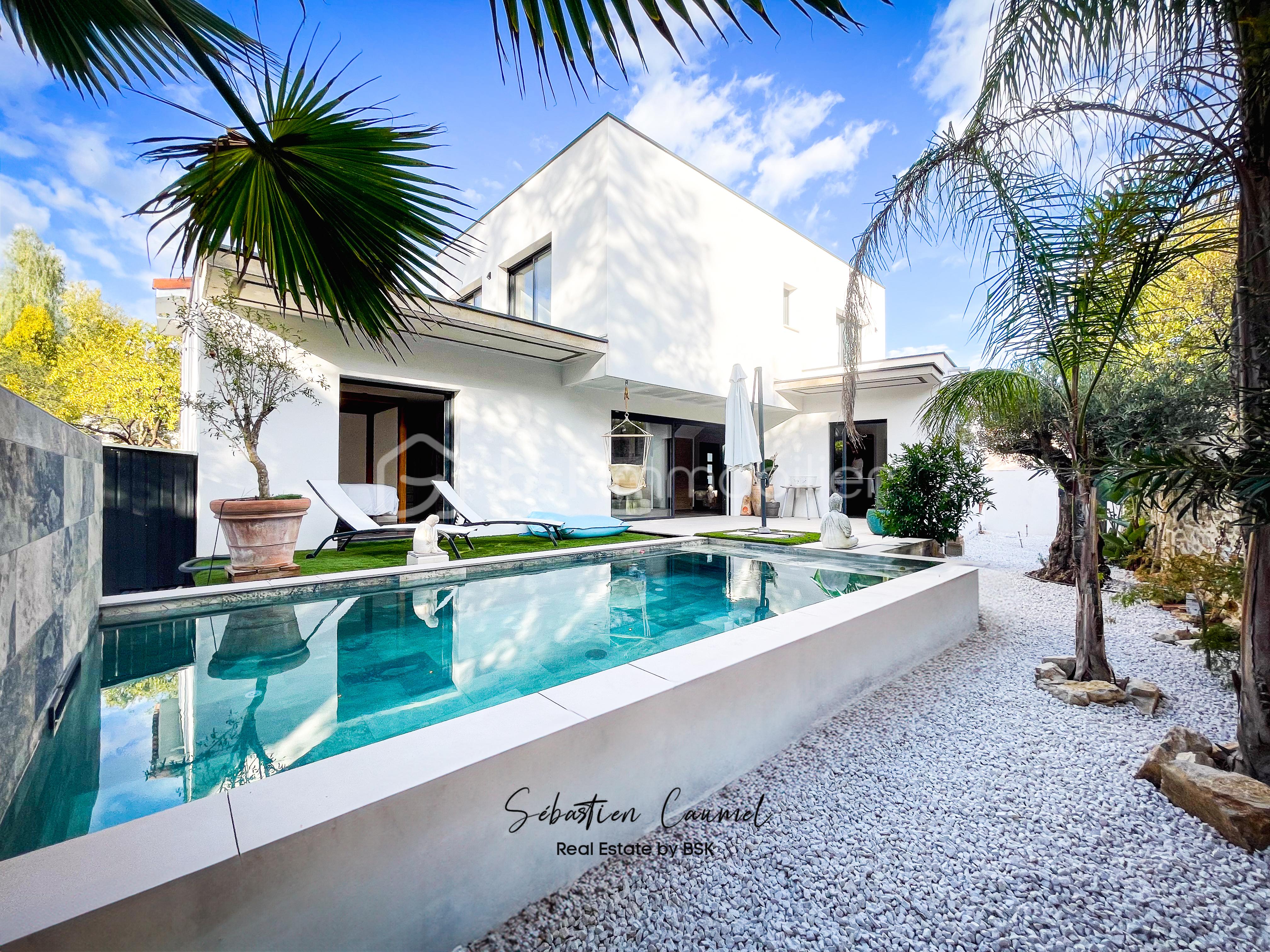 Maison d architecte de 161 m² - EXTERIEUR PSCINE 4.jpg
