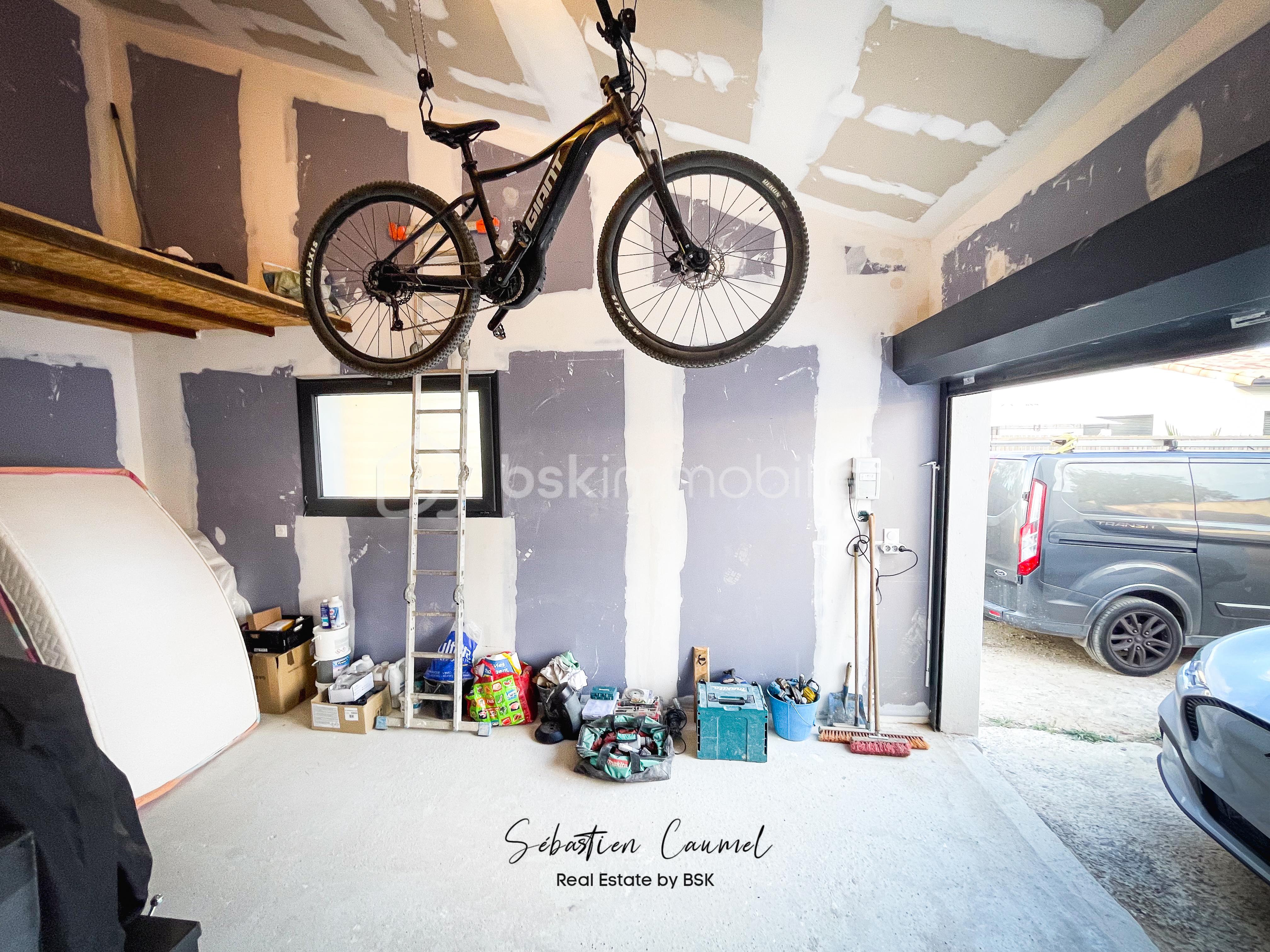 Maison d architecte de 161 m² - GARAGE 1.jpg
