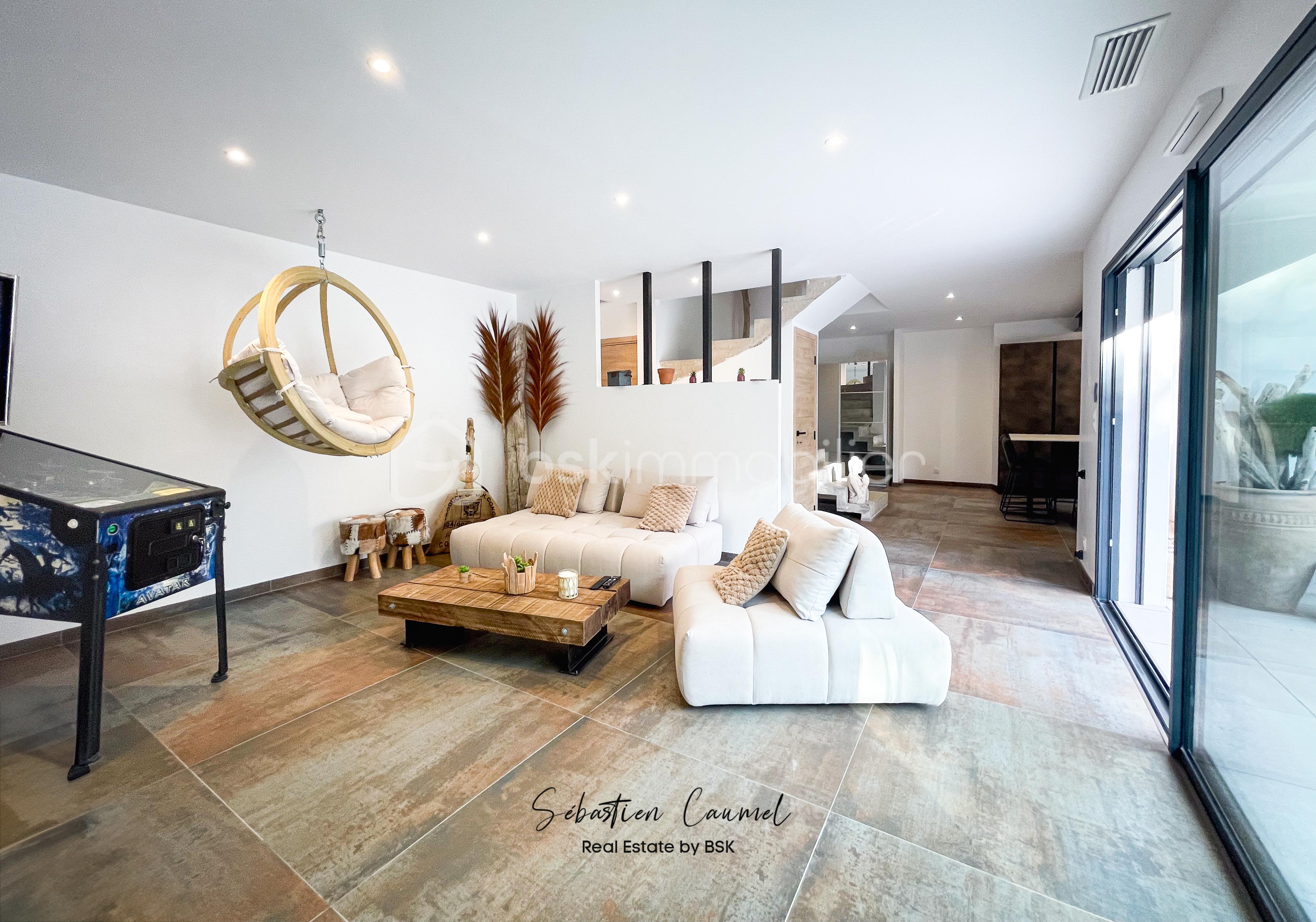 Maison d architecte de 161 m² - SALON 1.jpg