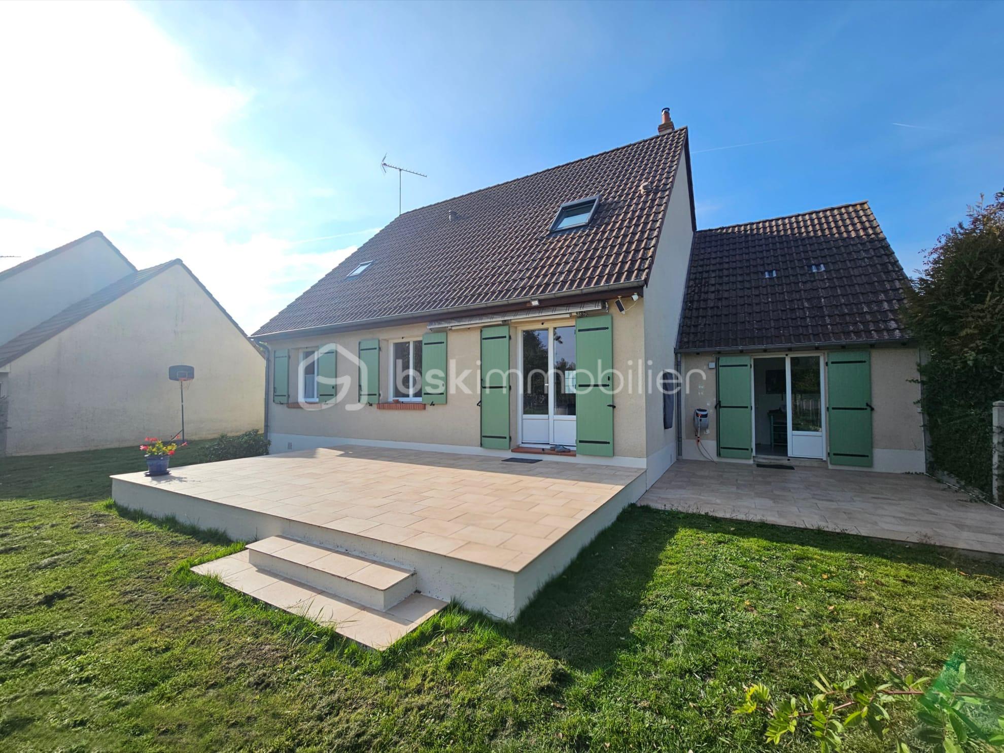 Maison traditionnelle de 141,20 m² - WhatsApp Image 2025-10-15 at 11.10.37 (4).jpeg