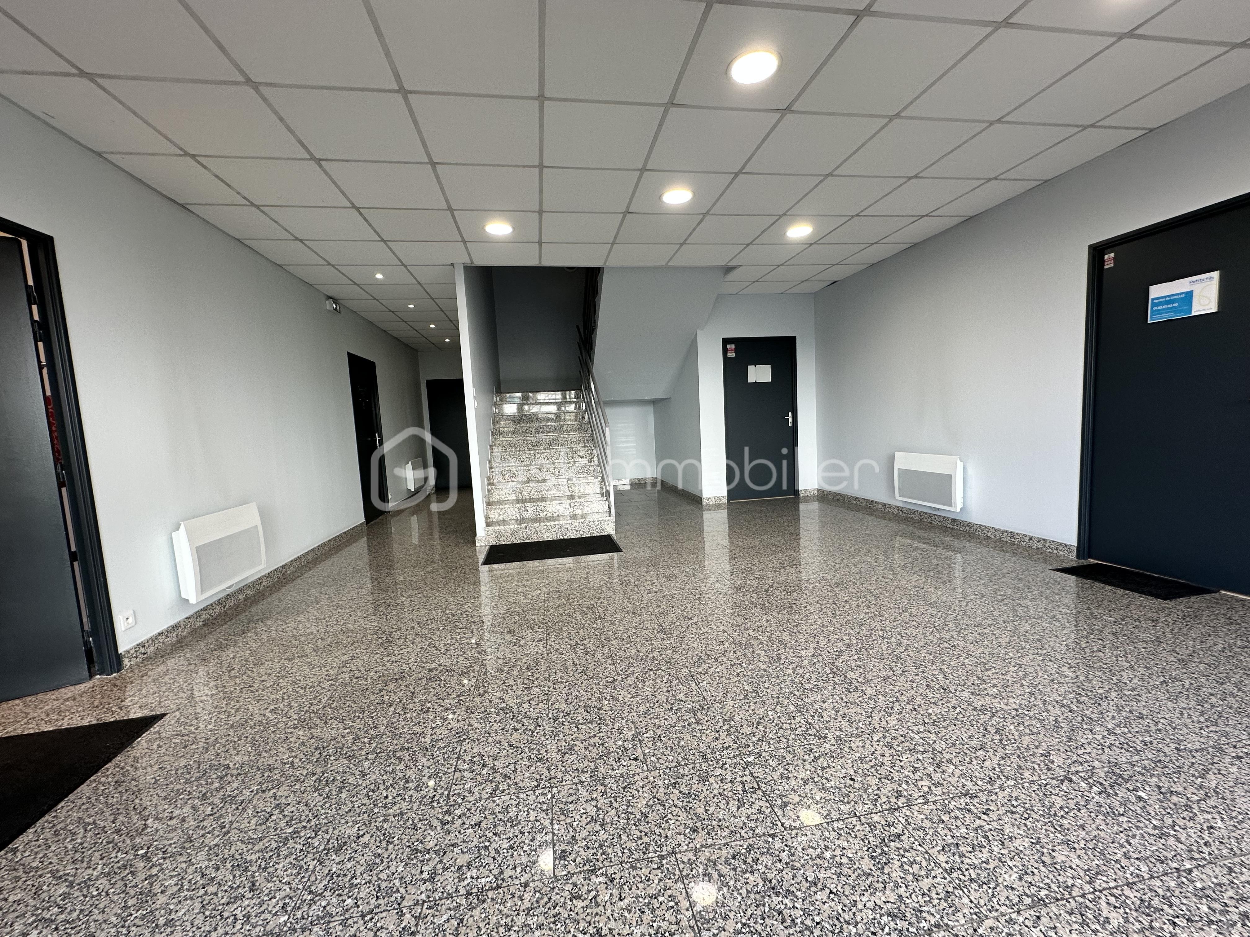 Bureau de 104 m² - IMG_8254 - copie.jpg