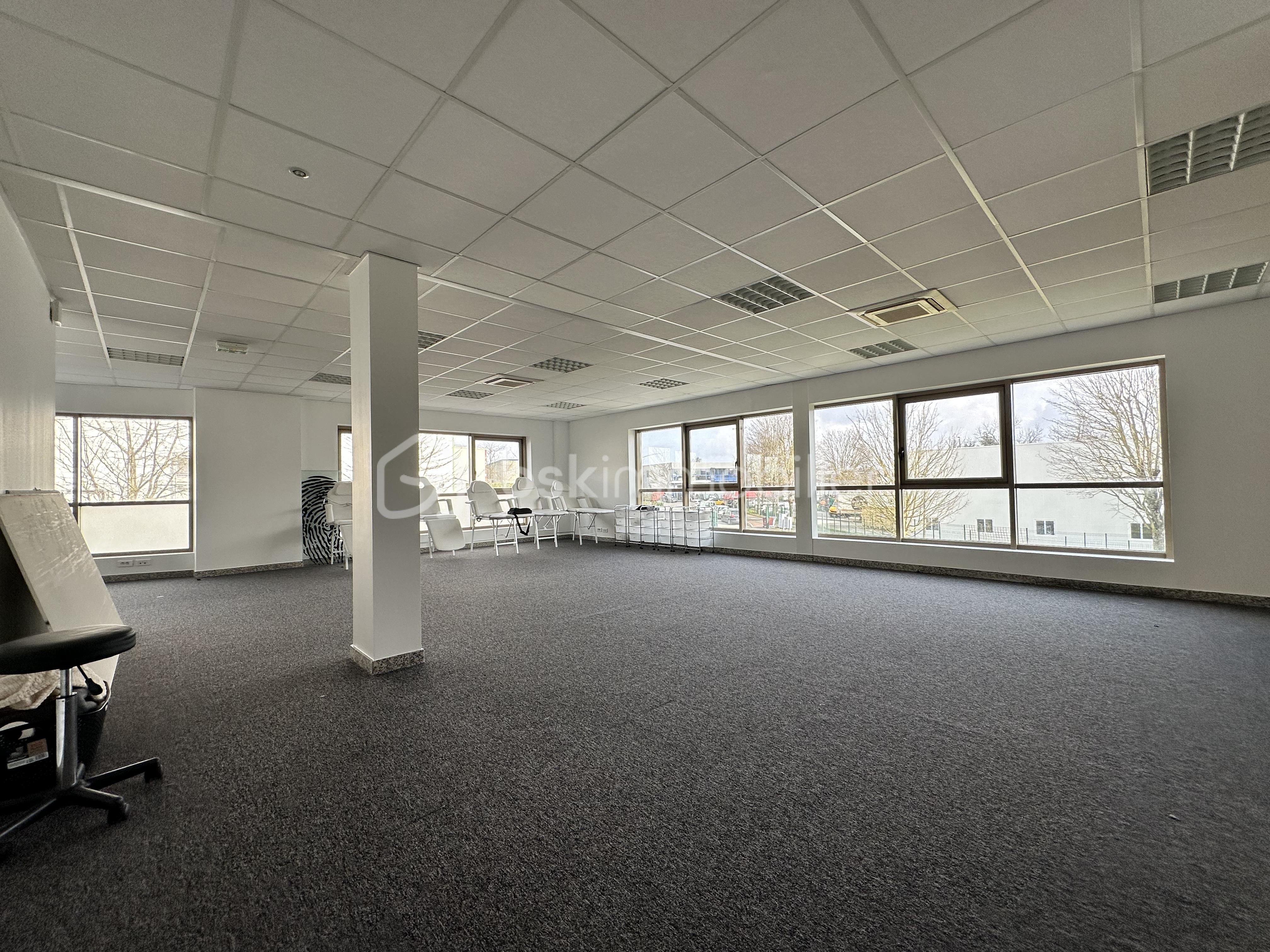 Bureau de 104 m² - IMG_8248 - copie.jpg