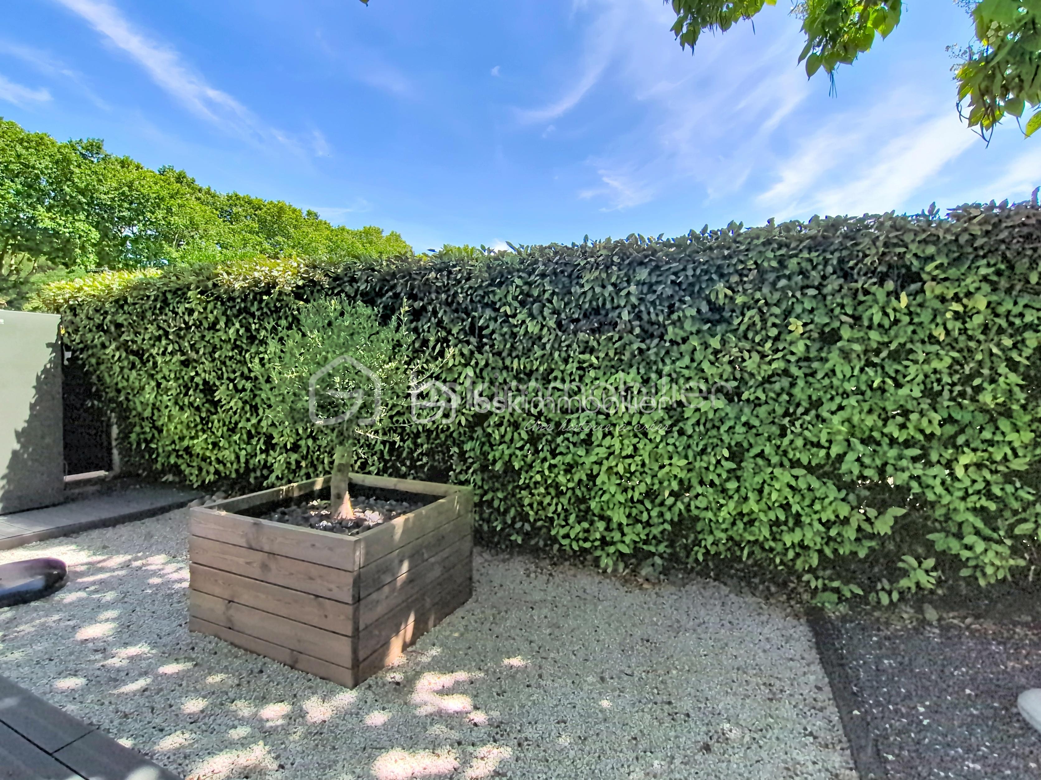 Entree exterieure.jpg