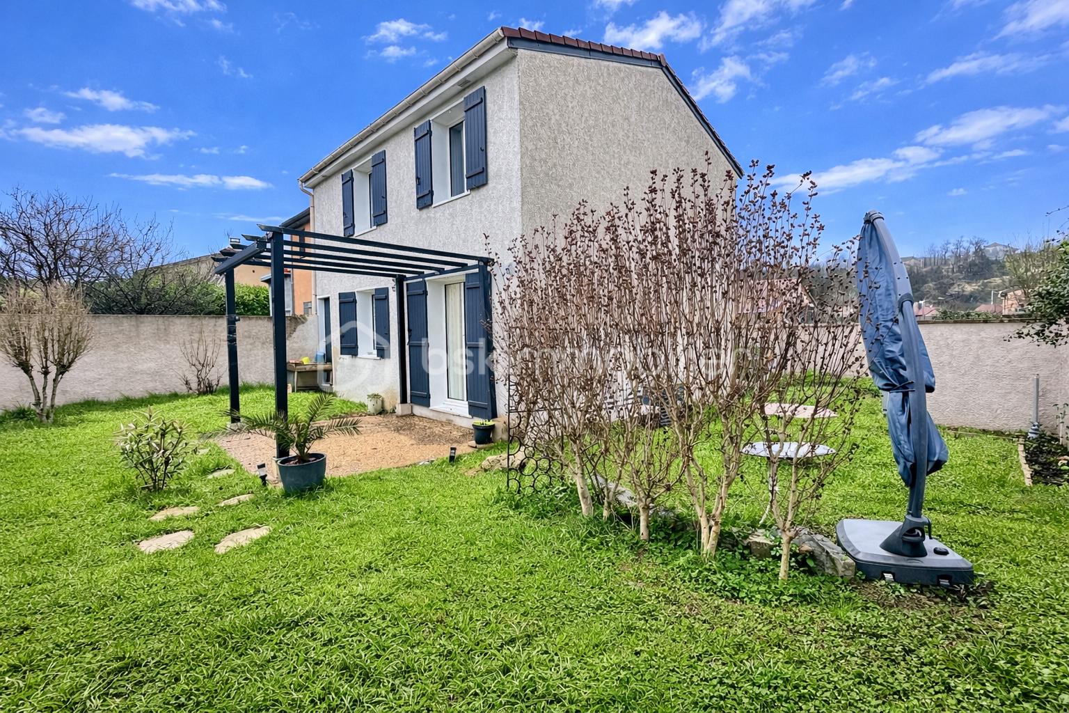 Pavillon de 79,49 m² - E6E71CED-B381-497D-A744-46ED275D49A1.png