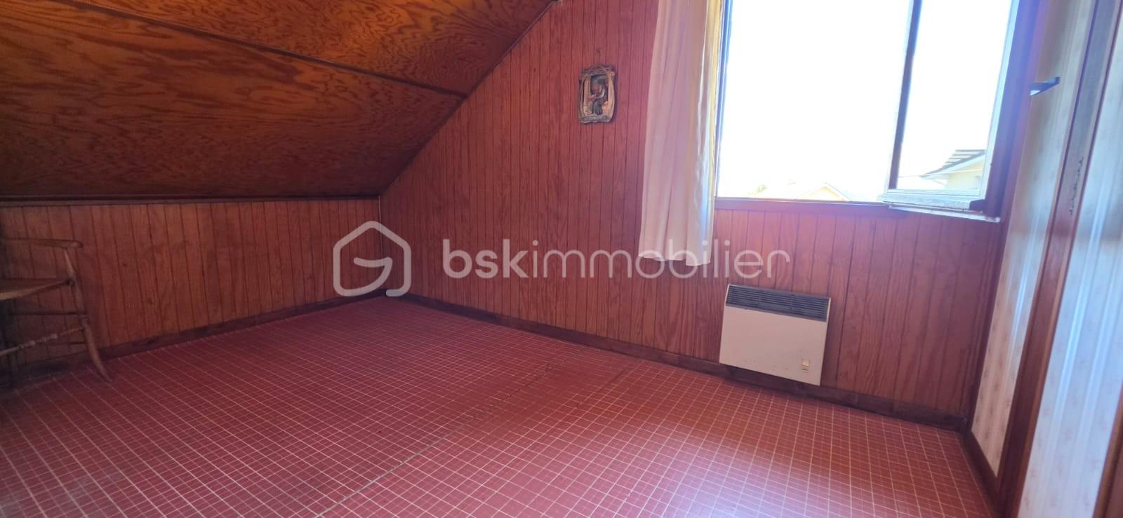 CHAMBRE HAUT ROUGE.jpeg