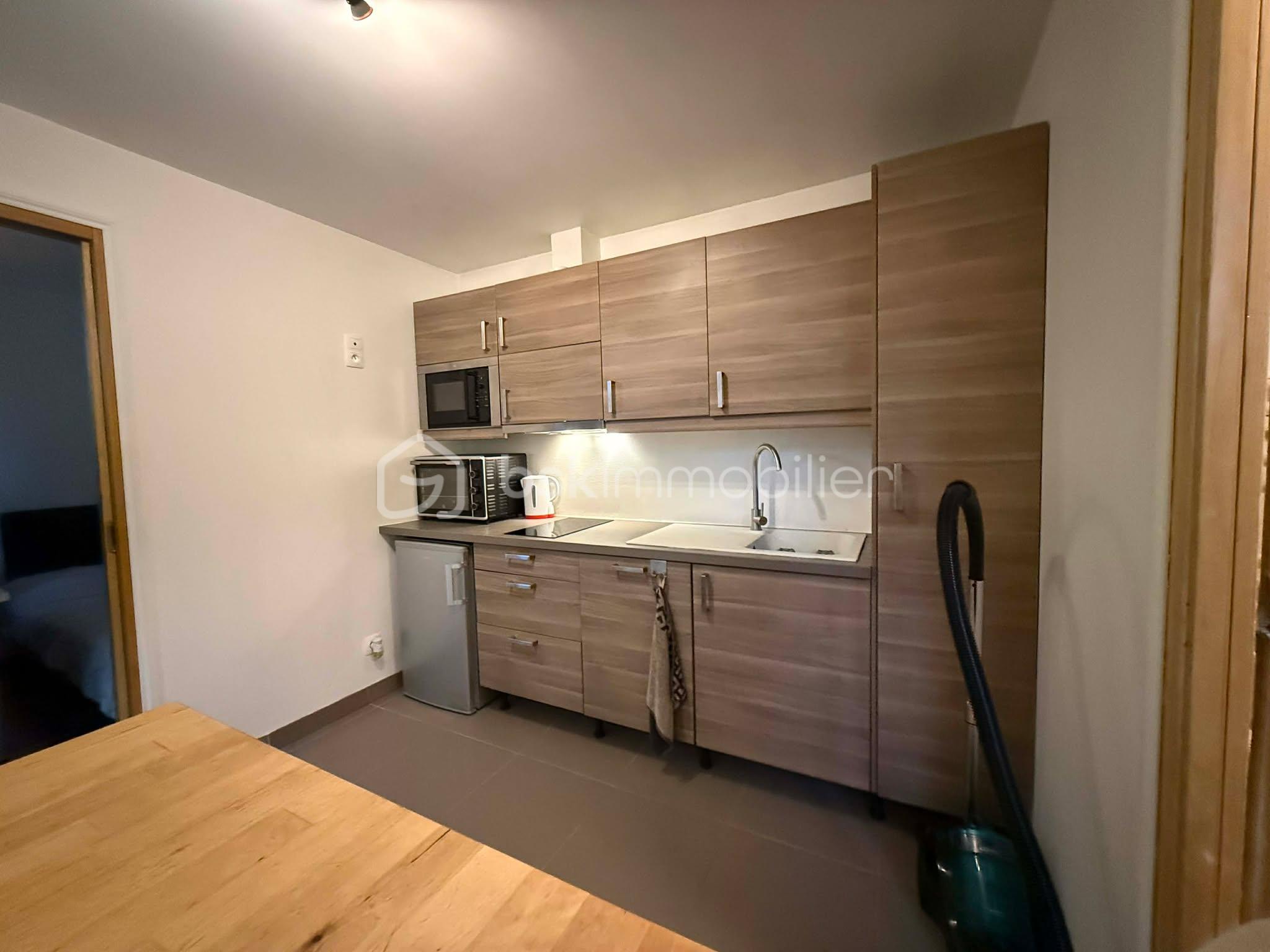 Maison de ville de 18 m² - 590940459_1205728078139664_2174766324418684397_n.jpg