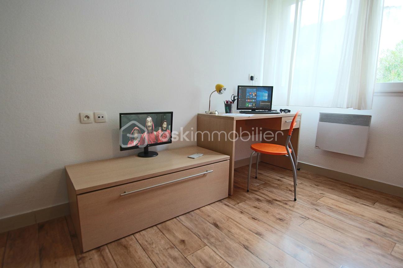 Appartement de 43,45 m² - residence-etudiante-suitetudes-residoc-1-montpellier-studio-duo-bureau-2.jpeg
