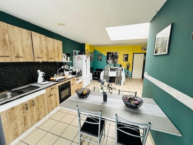 Immeuble mixte de 213 m² - thumbnail_IMG_6684.jpg