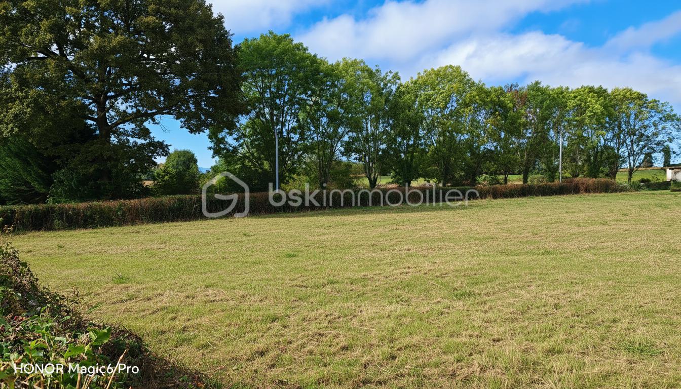 Lotissement de 2 200 m² à Seron · 200 m² · 45 000 €
