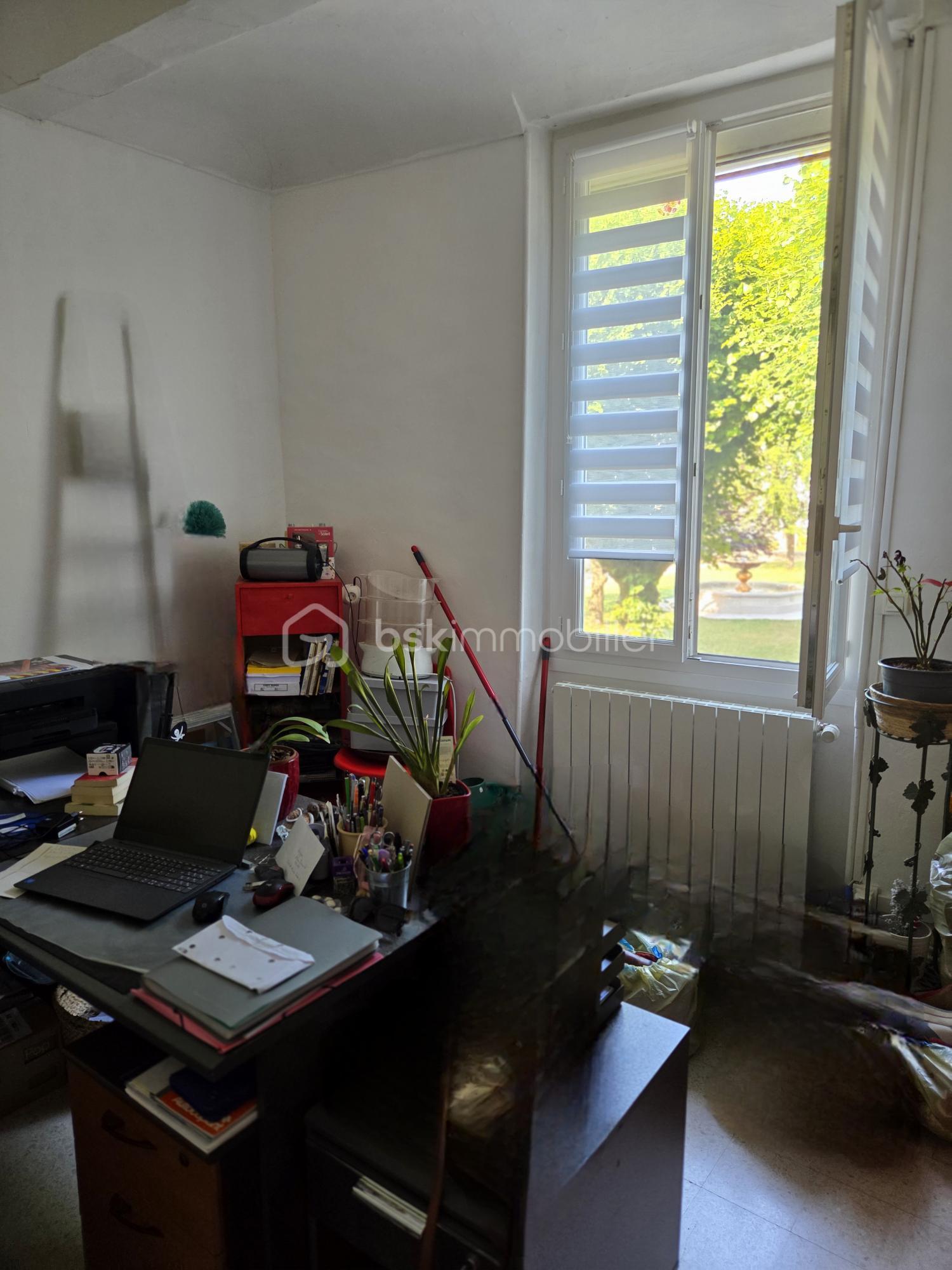 Immeuble de 254 m² - bureau ou chambre imm steph 1er.jpg