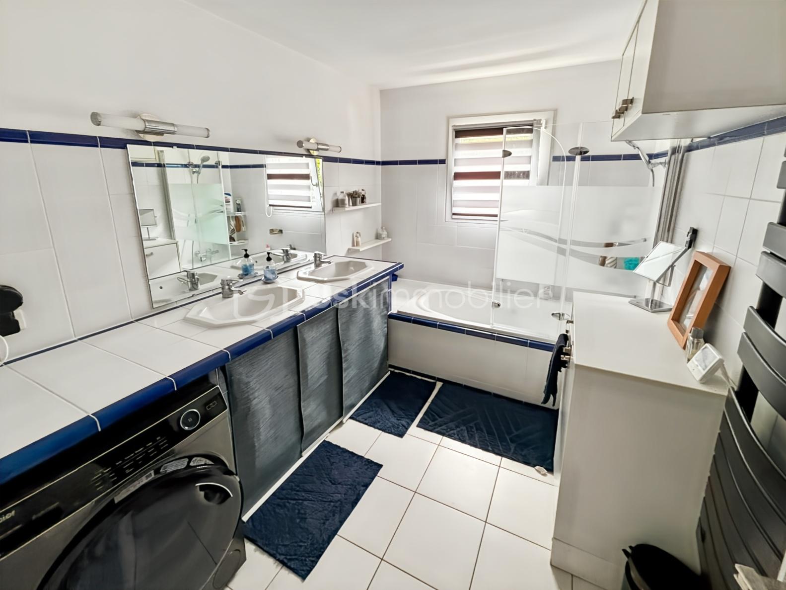 Maison traditionnelle de 119 m² - WhatsApp Image 2025-07-18 at 12.27.02(1).jpeg