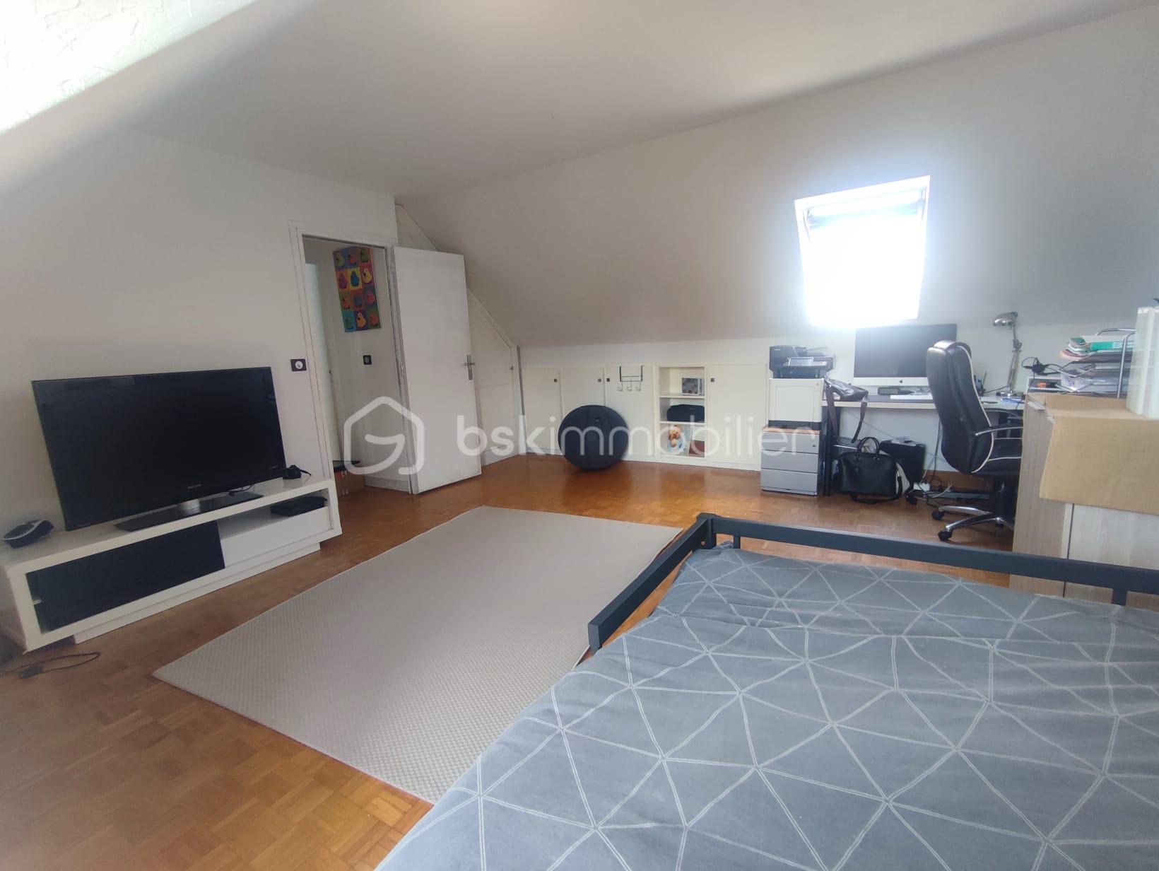 Maison traditionnelle de 119 m² - IMG-20250728-WA0049.jpg