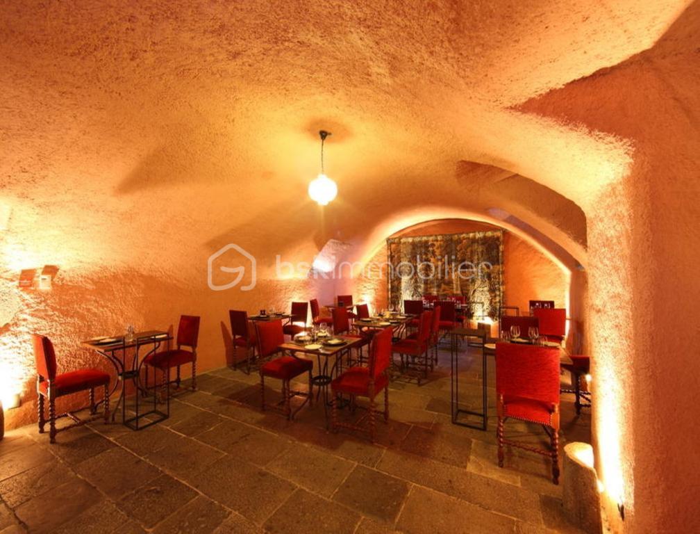 Chateau de 700 m² - 07.jpeg