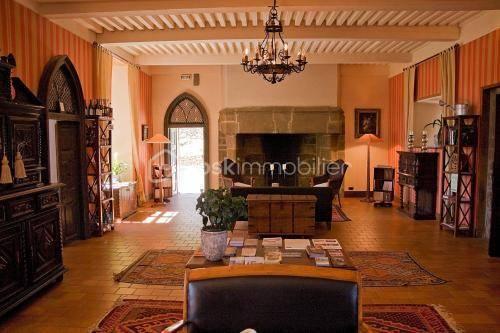 Chateau de 700 m² - 13.jpeg