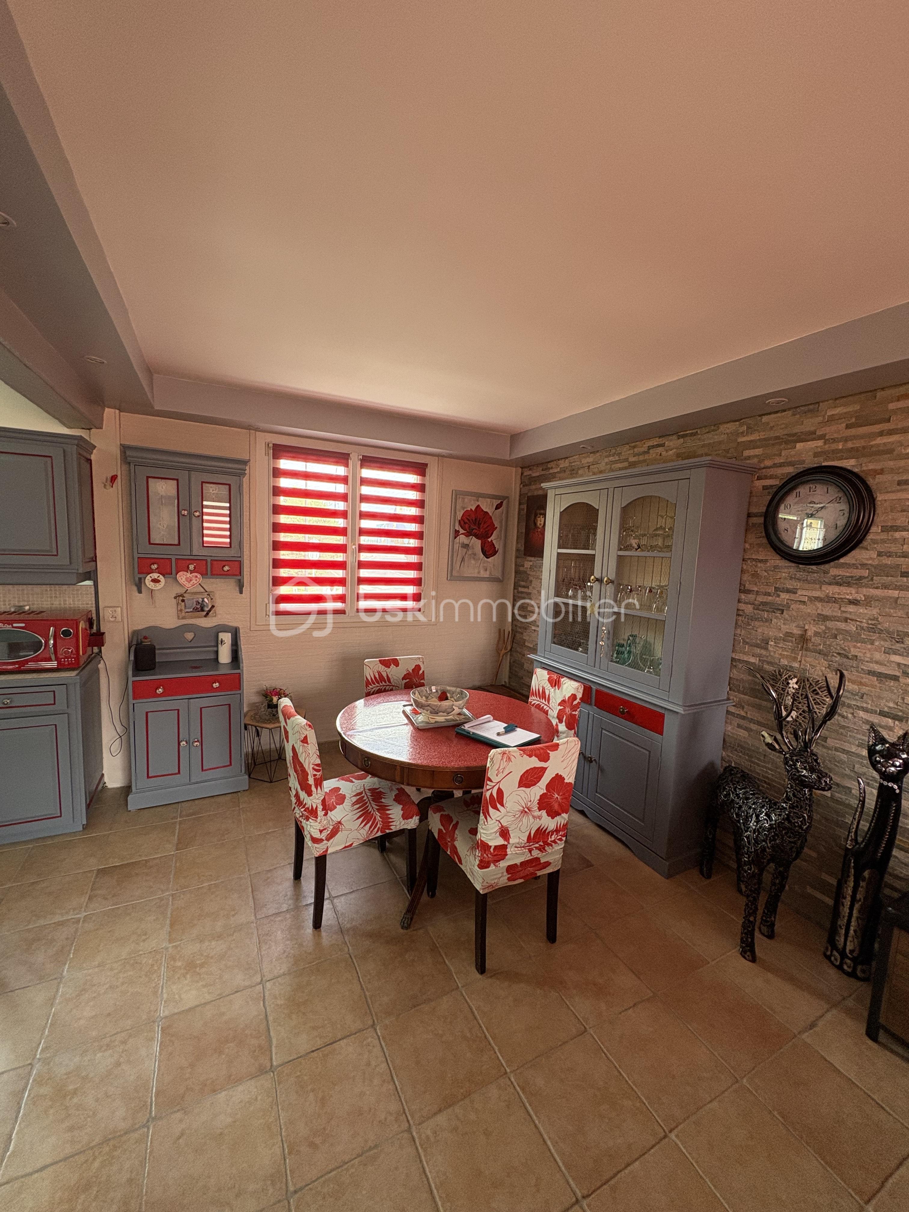 Maison de 80,08 m² - salon.jpeg