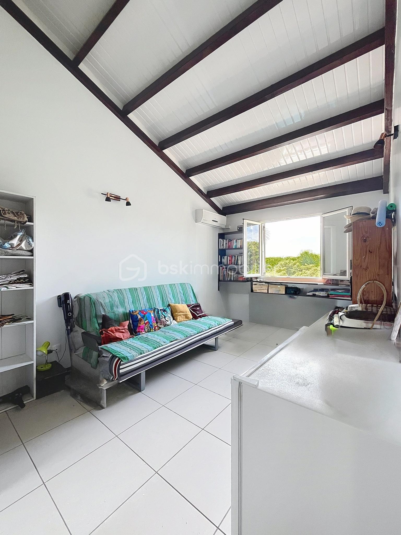 Appartement de 60,10 m² - petite chambre vers extérieur.jpg