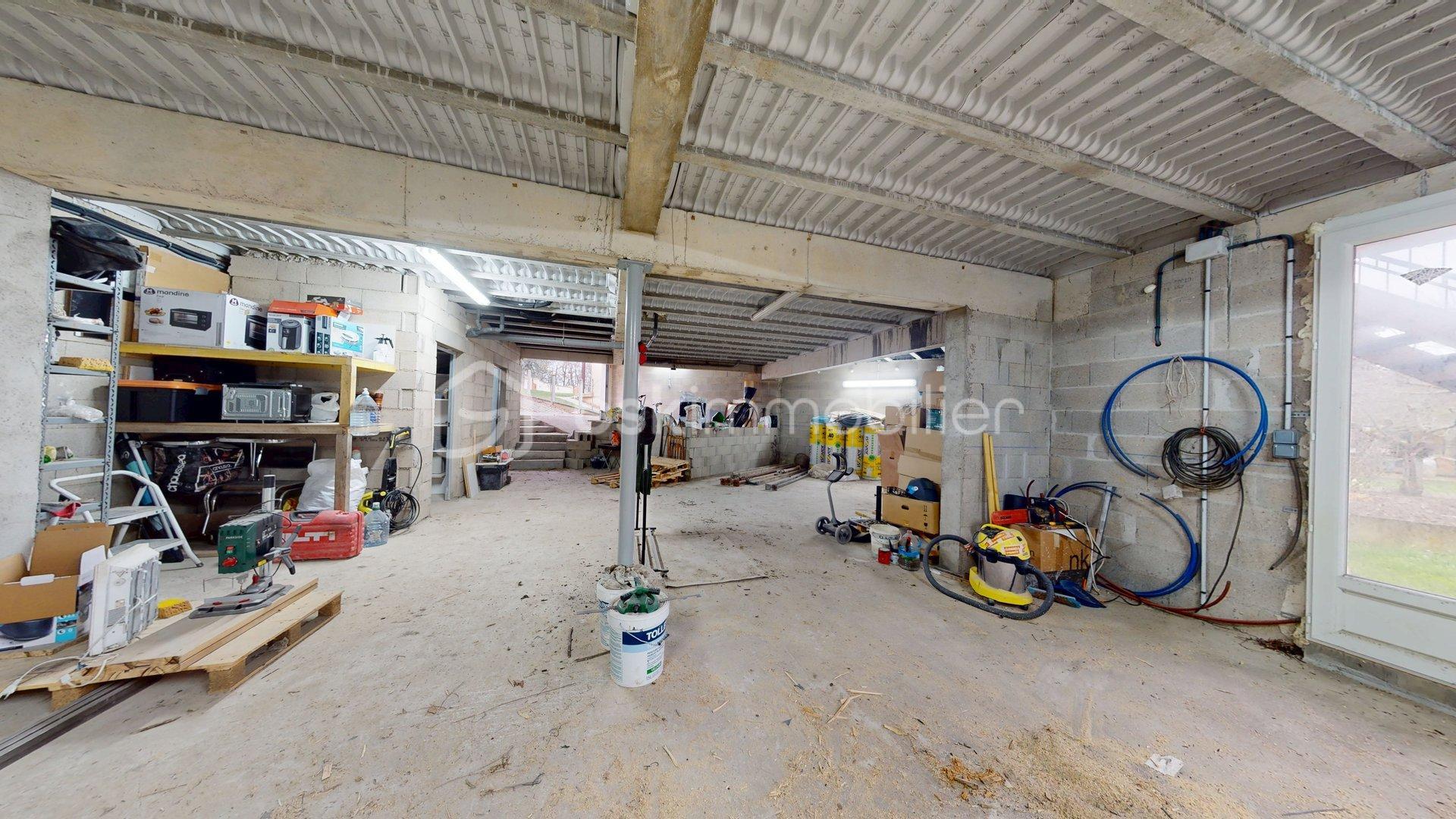 Pavillon de 114 m² - Maison-Amilly-5-Pieces-02102026_222104.jpg