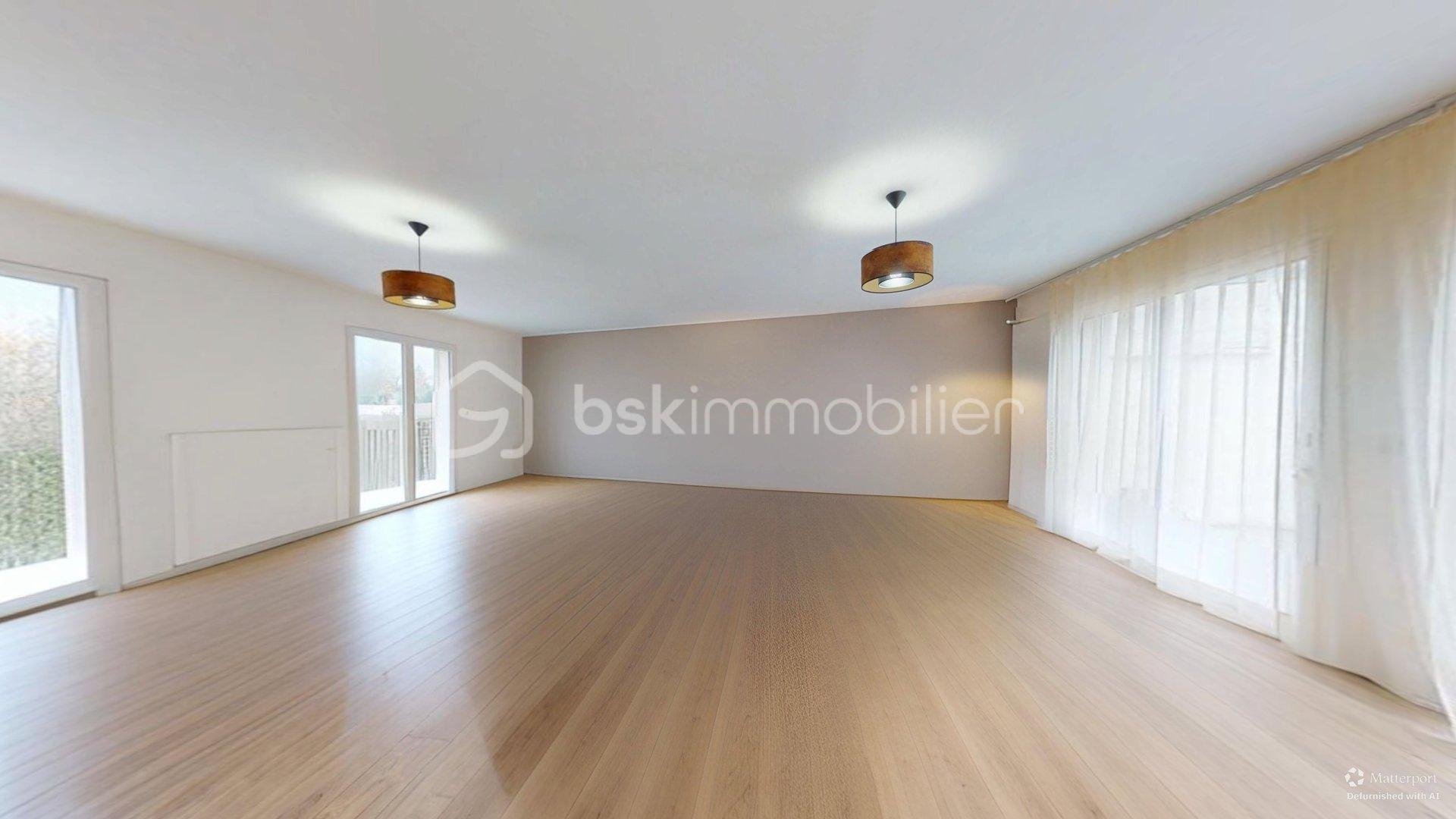 Pavillon de 114 m² - Maison-Amilly-5-Pieces-02102026_221451_defurnished.jpg