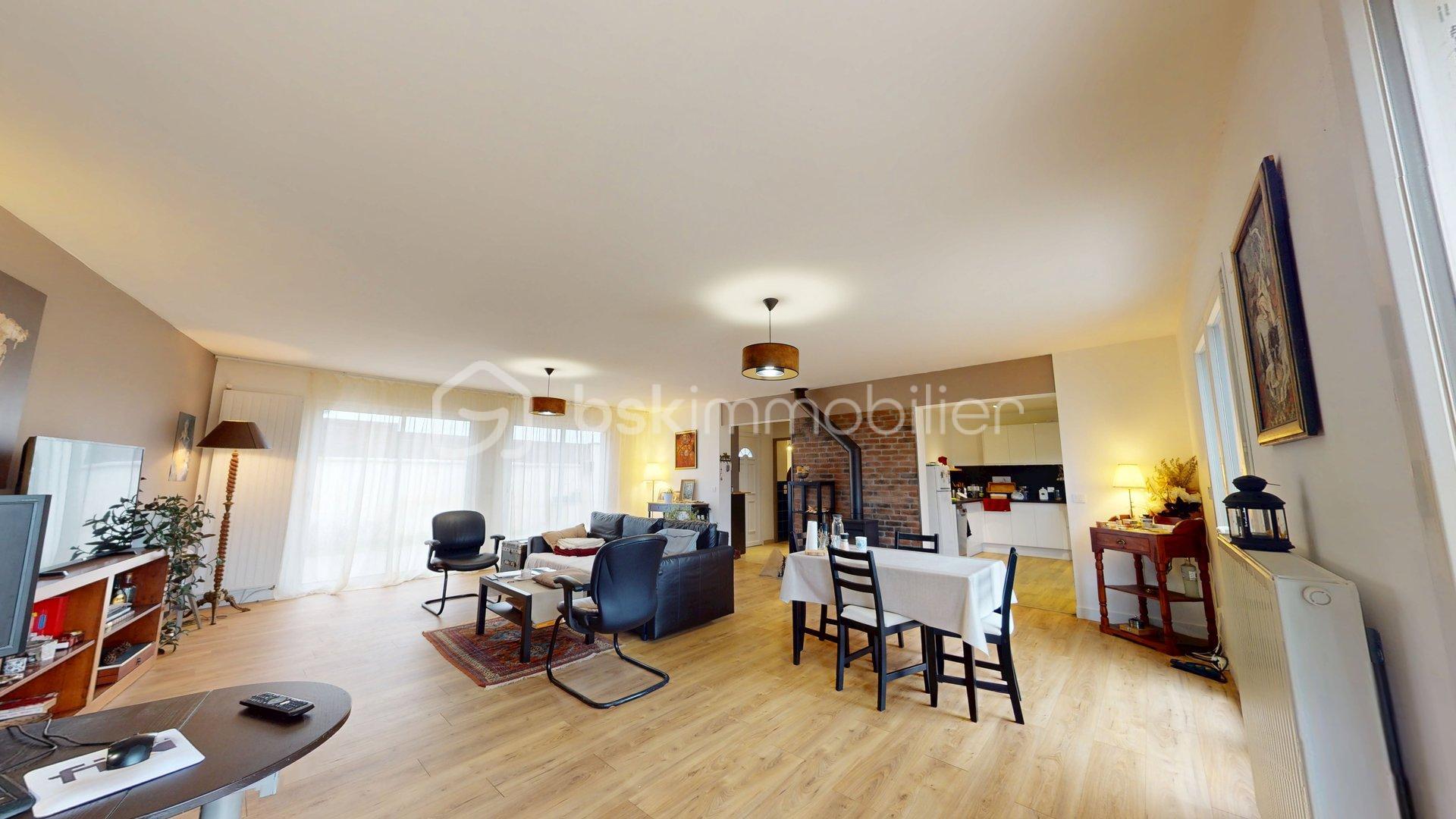 Pavillon de 114 m² - Maison-Amilly-5-Pieces-02102026_220623.jpg