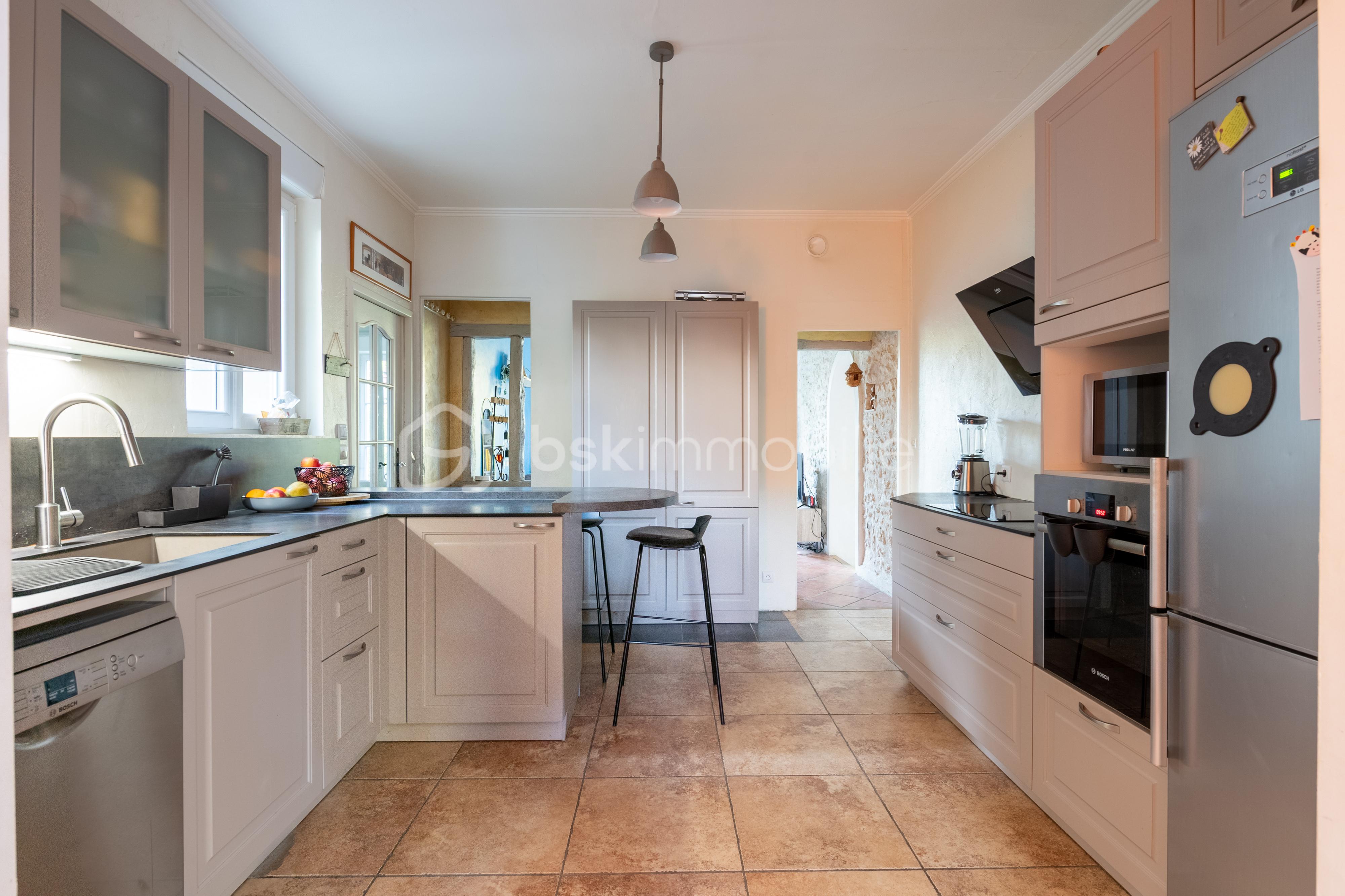 Maison en pierre de 125 m² - DELALEAU-BskRoyJB-OlivierReynes-9.jpg