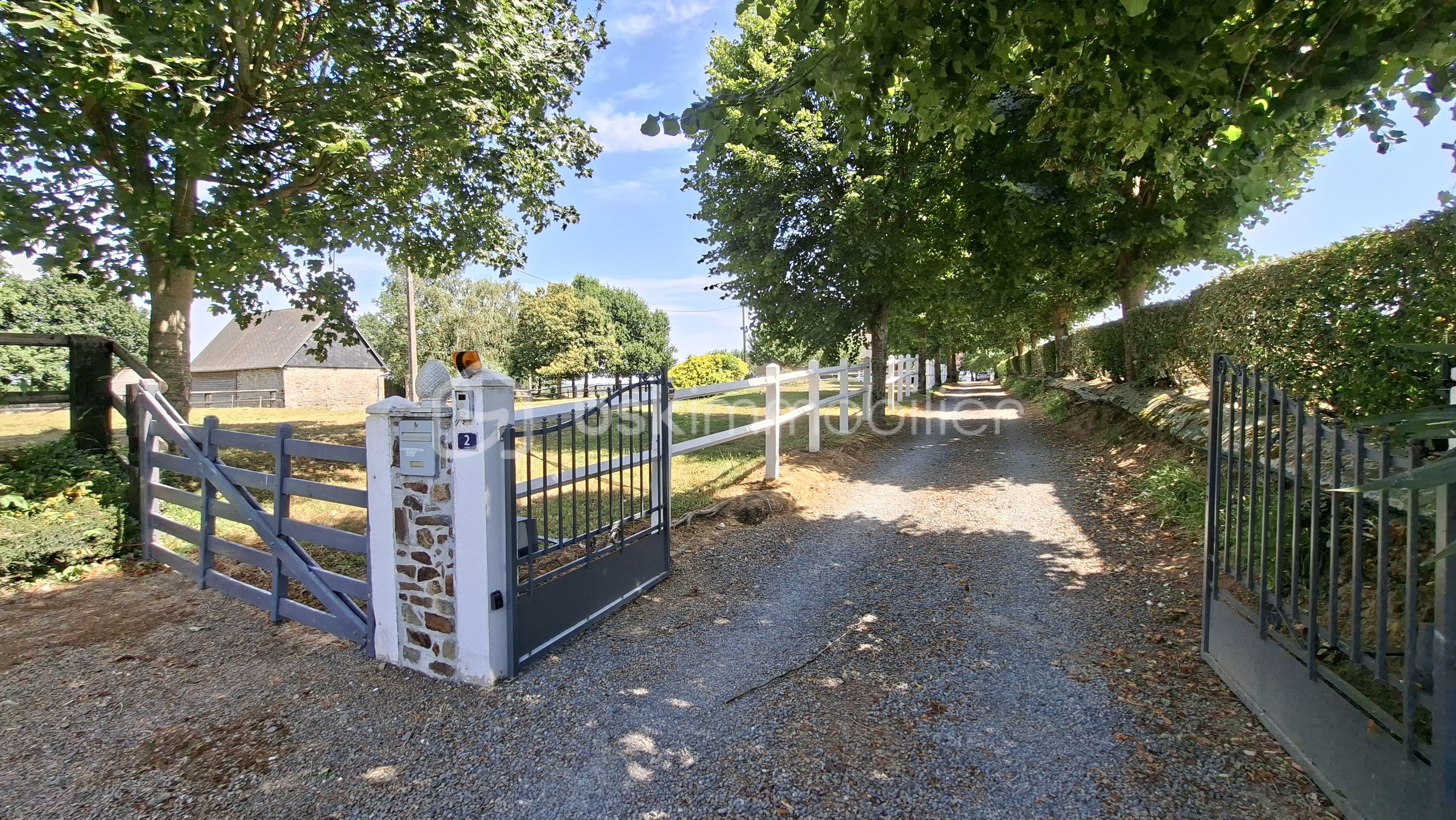 P entrée deux barrières.jpg