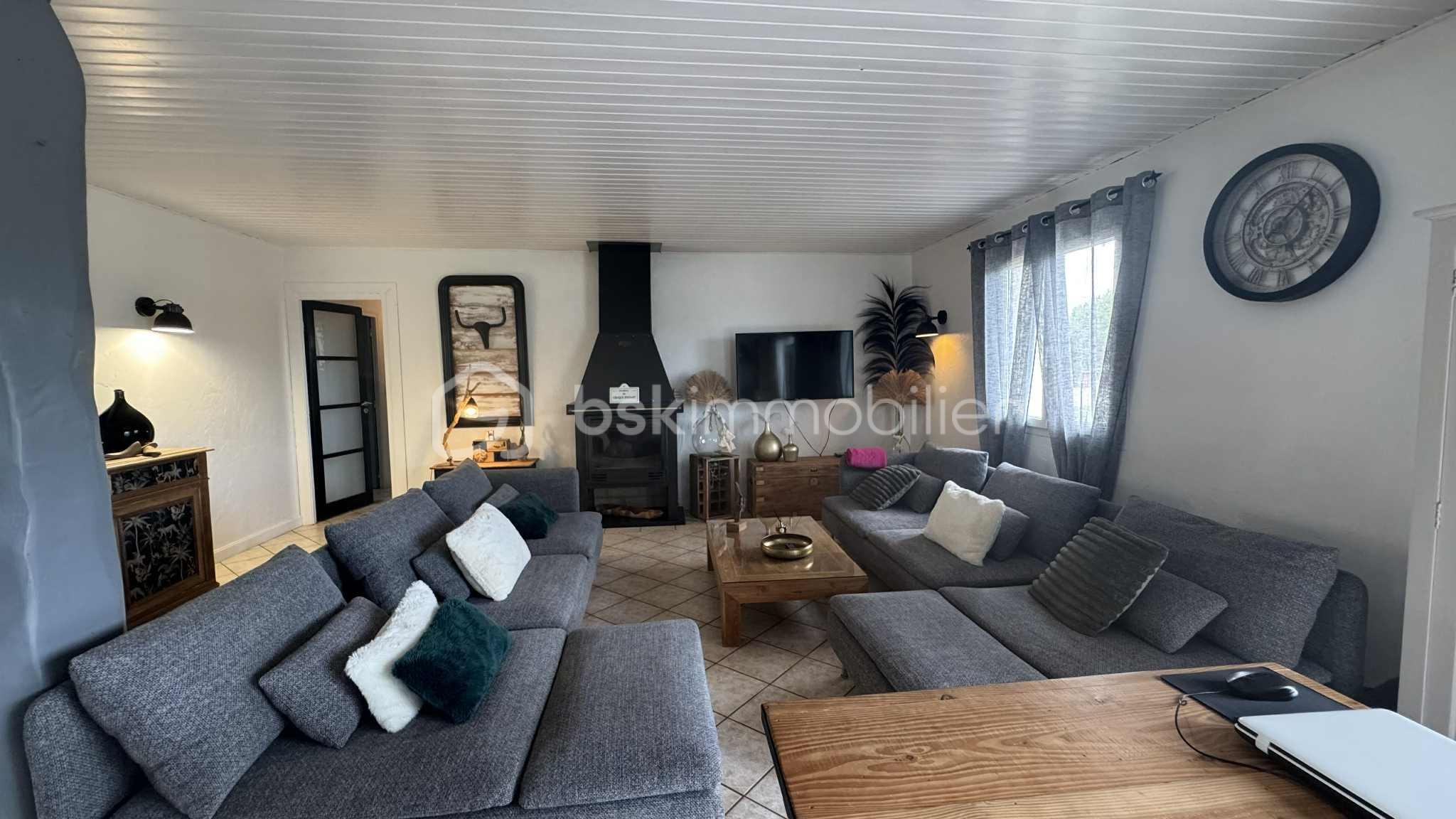 Maison traditionnelle de 165 m² - 237c39de-6e7e-4b07-b946-8aff41e59165.jpeg