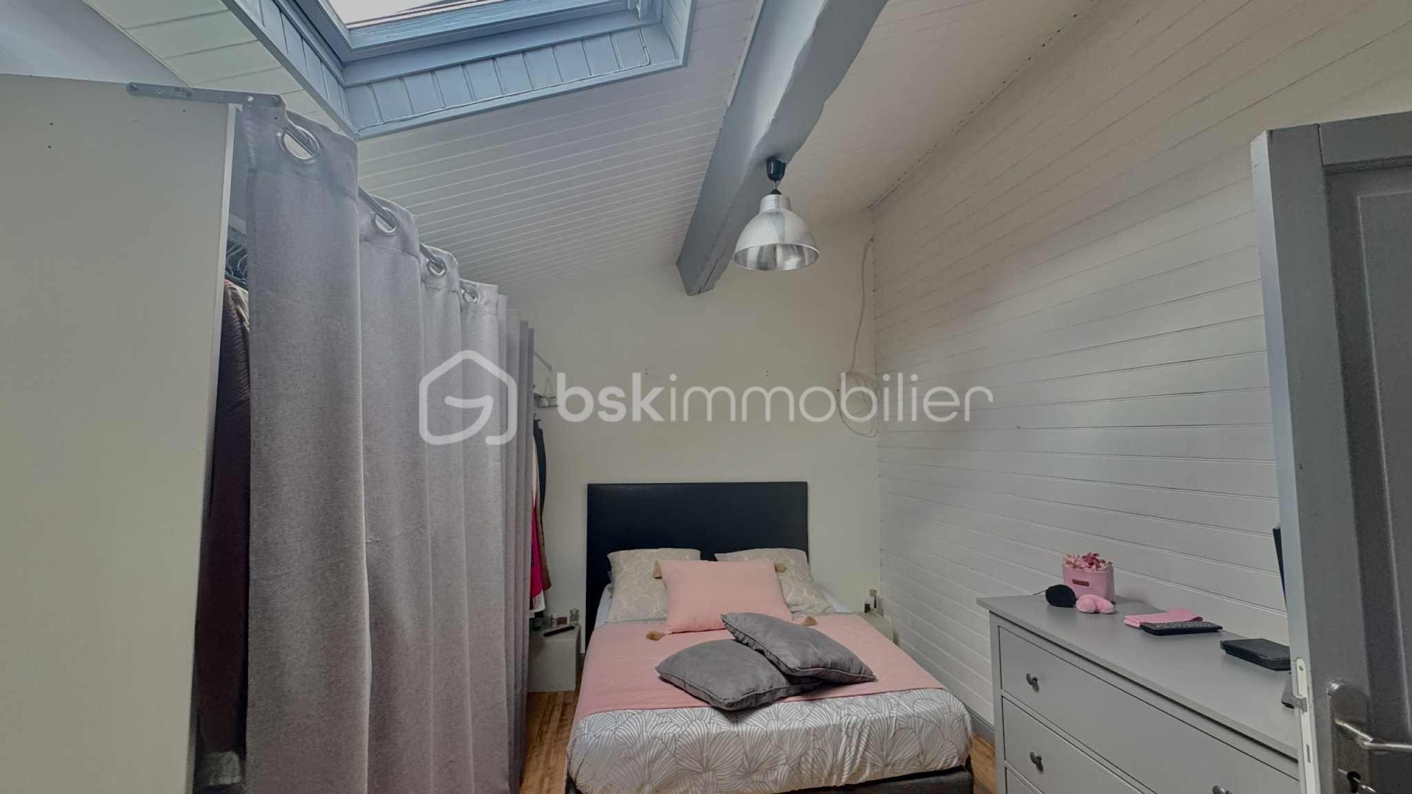 Maison traditionnelle de 165 m² - ea64f7d4-f0fe-4d97-a3c7-133f67dd45e1.jpeg