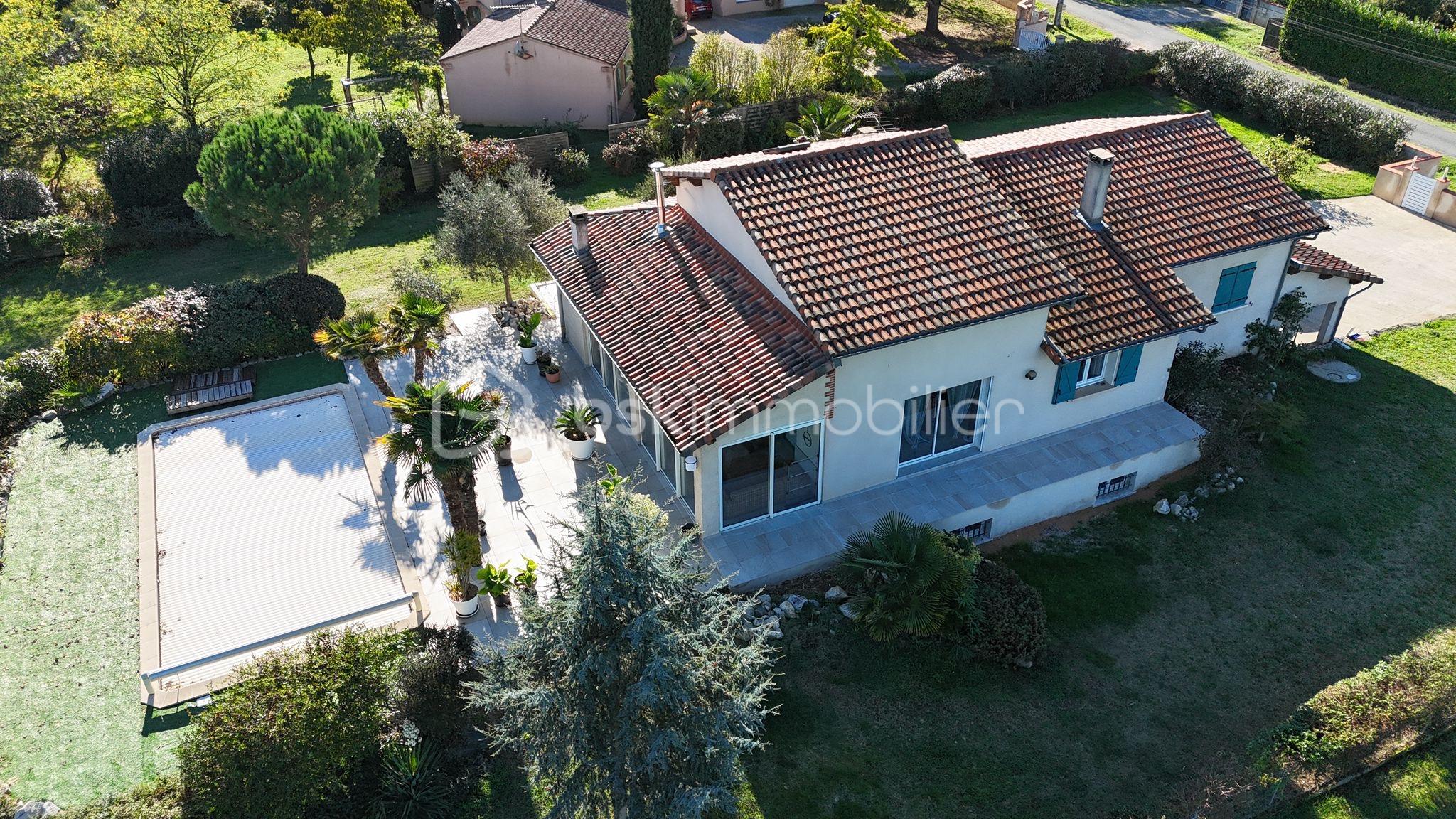 Maison traditionnelle de 165 m² - 9e419685-592b-4eb7-8858-9c9c50fb970c.jpeg