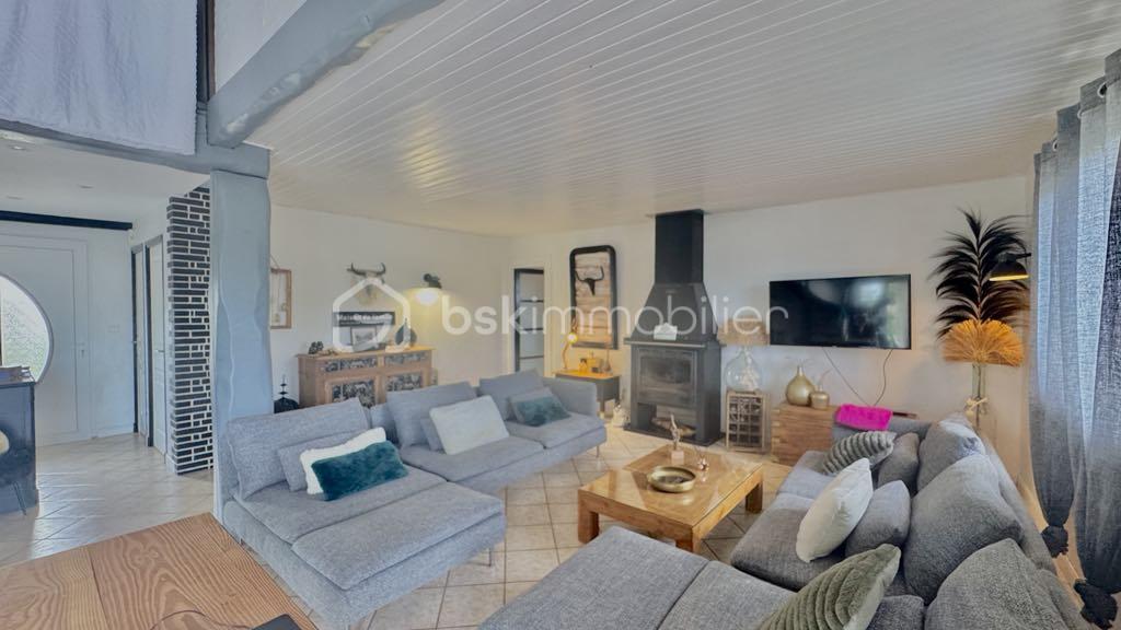 Maison traditionnelle de 165 m² - d883ec1b-368e-4fc6-99c8-5394533d4466.jpeg