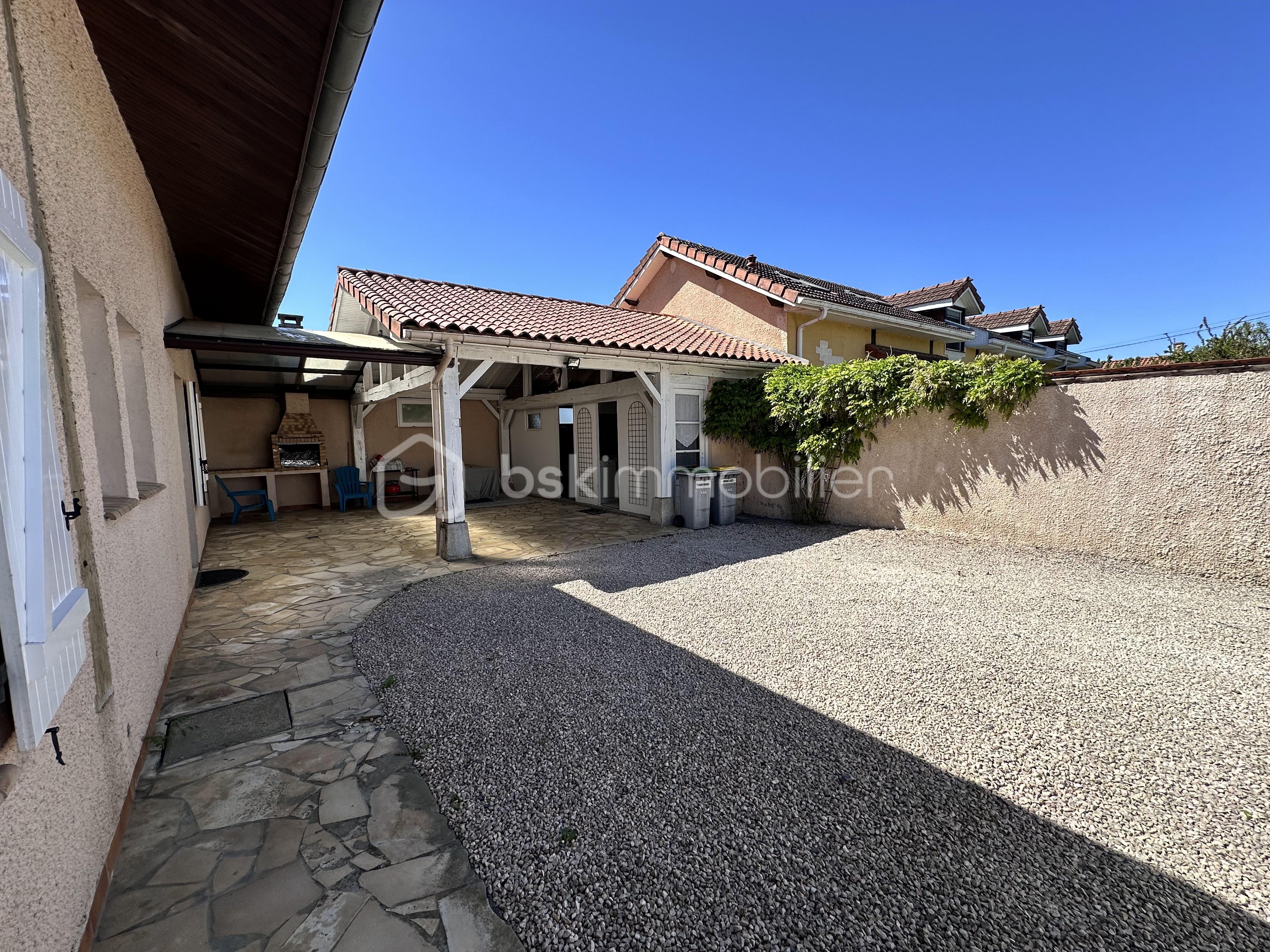 Maison de village de 100,25 m² - tempImageLe6cst.png