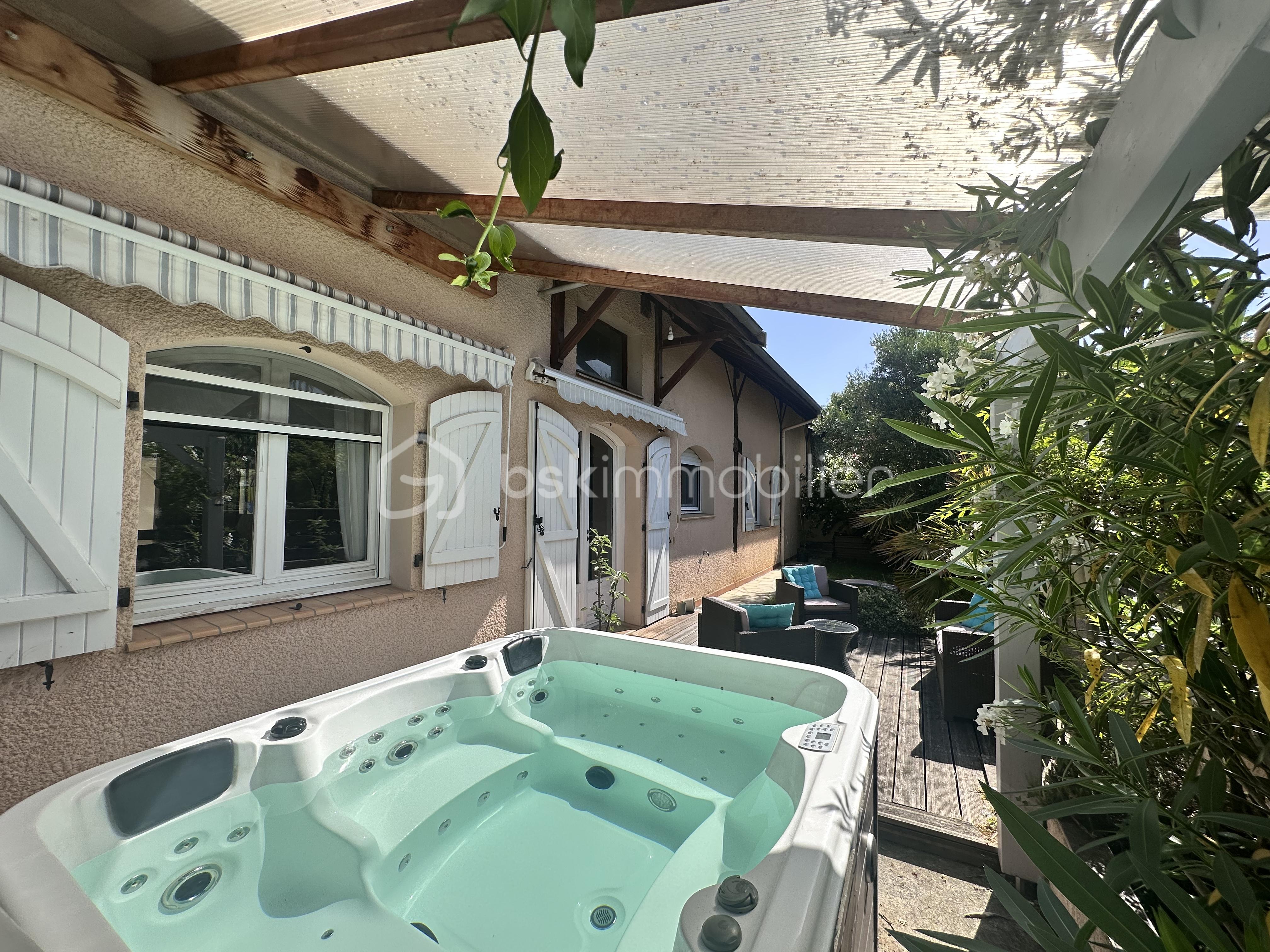 Maison de village de 100,25 m² - FCBC506D-E4E0-4341-8027-747AB60644A1 2.JPG