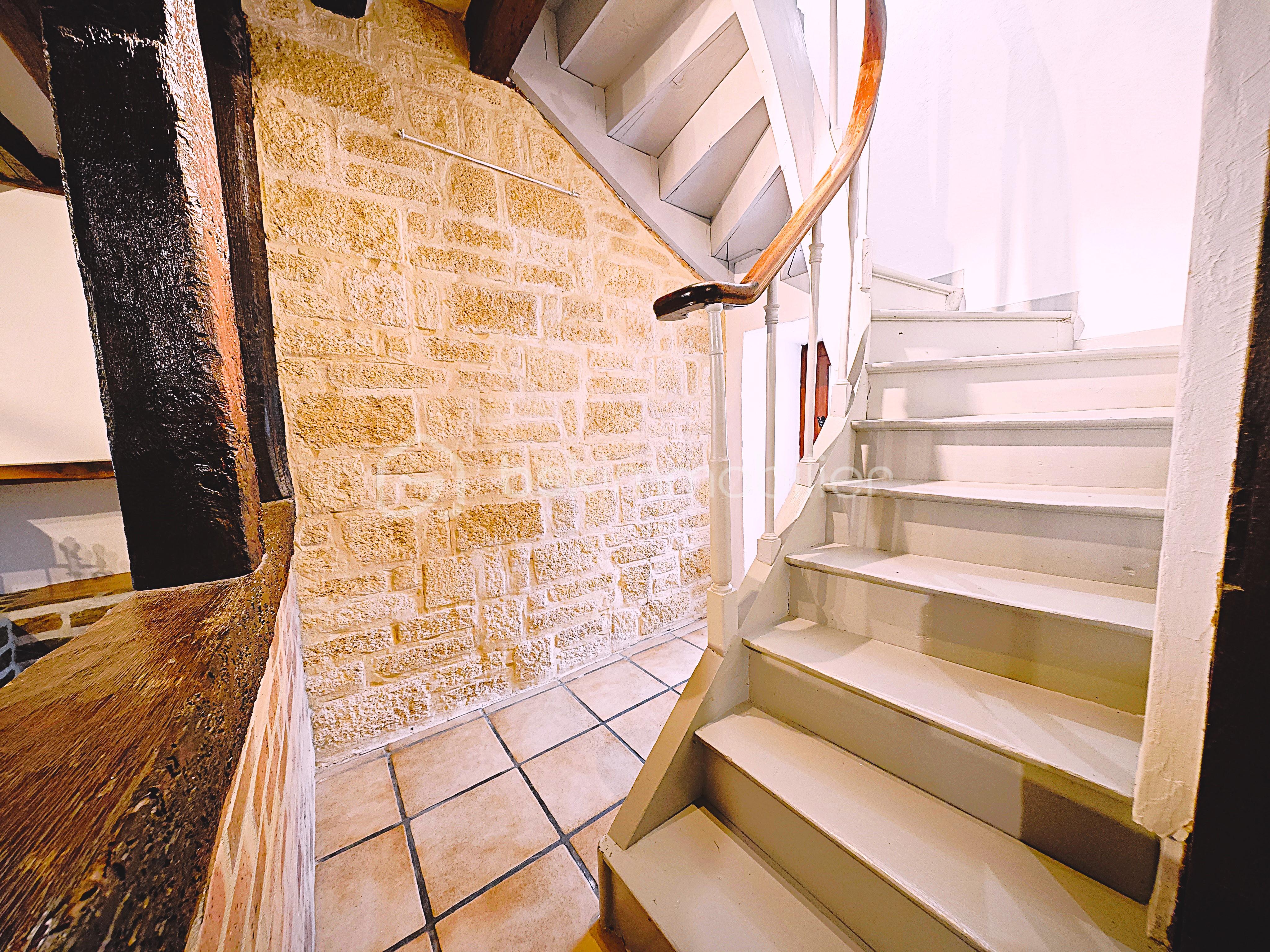 Maison de ville de 172 m² - GOUMAZ5.jpg