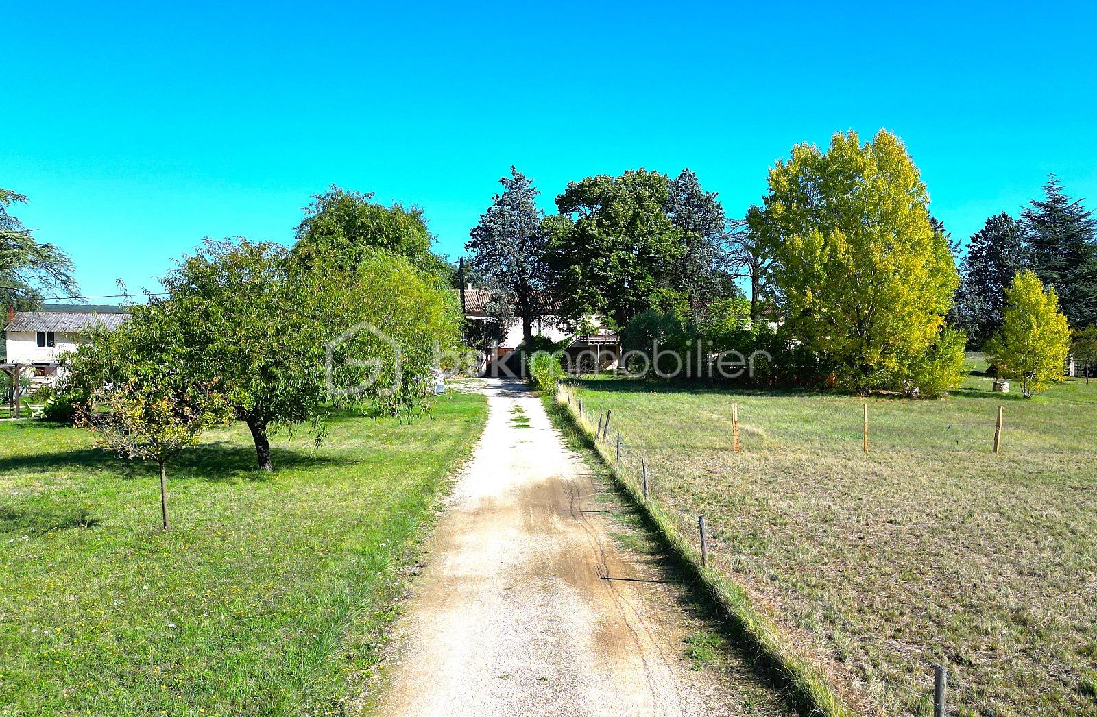 Maison de 259 m² - 4cc726a7-8a25-4012-8a10-1a95c62c3d77.jpeg