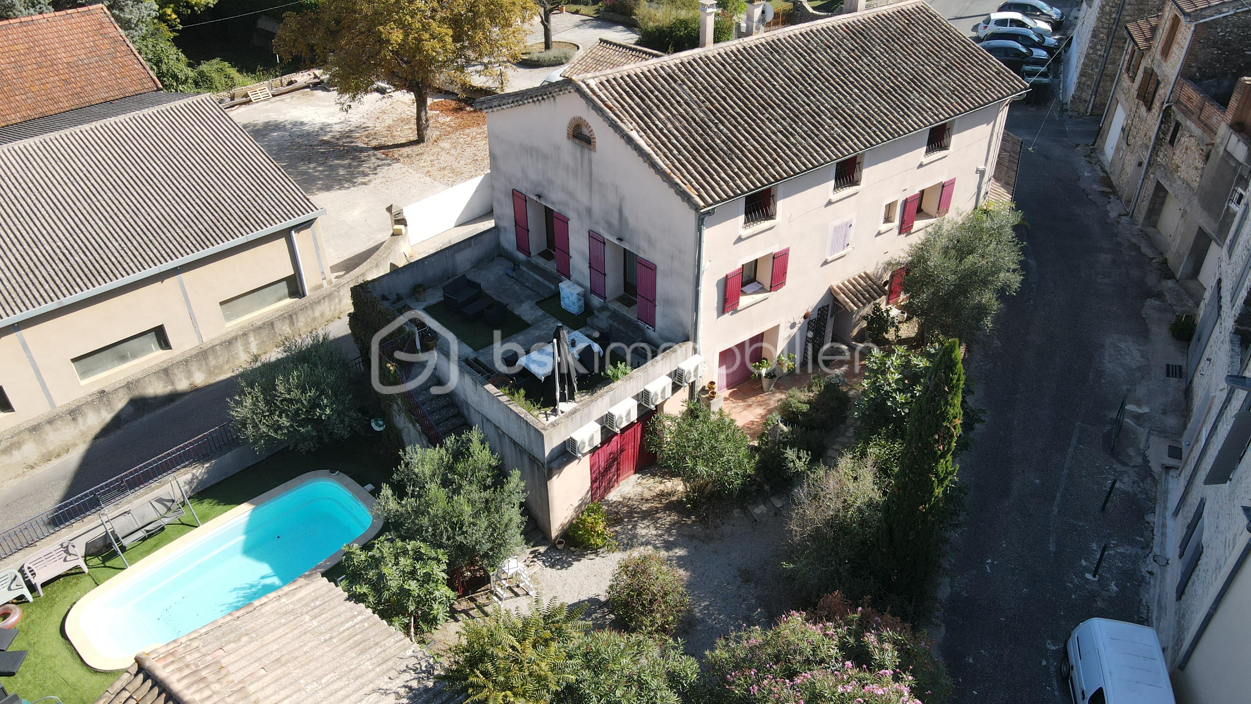 Maison de 223 m² - dji_fly_20251013_144322_844_1760438284743_photo.jpeg