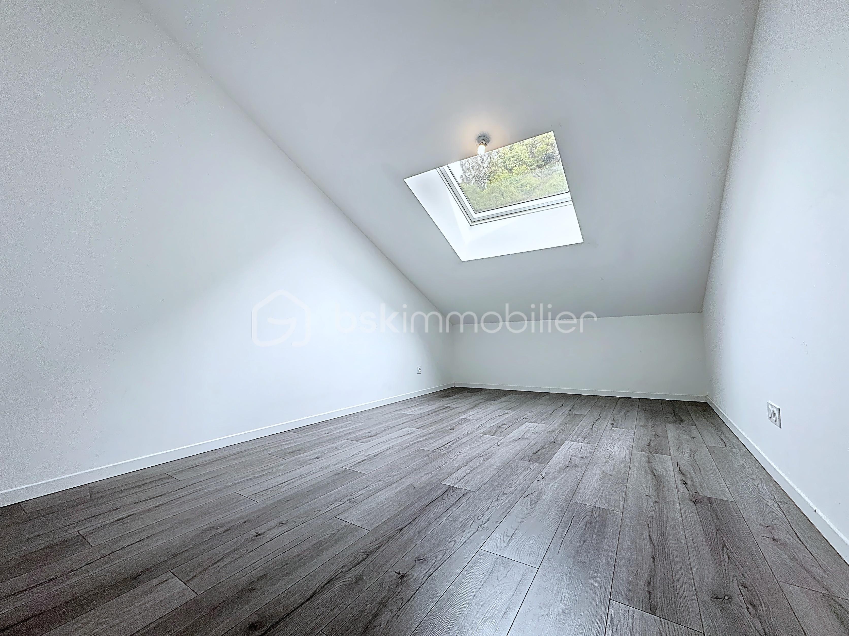 Maison de 115 m² - be22f94f9f0b82f368327c01cd689653.png