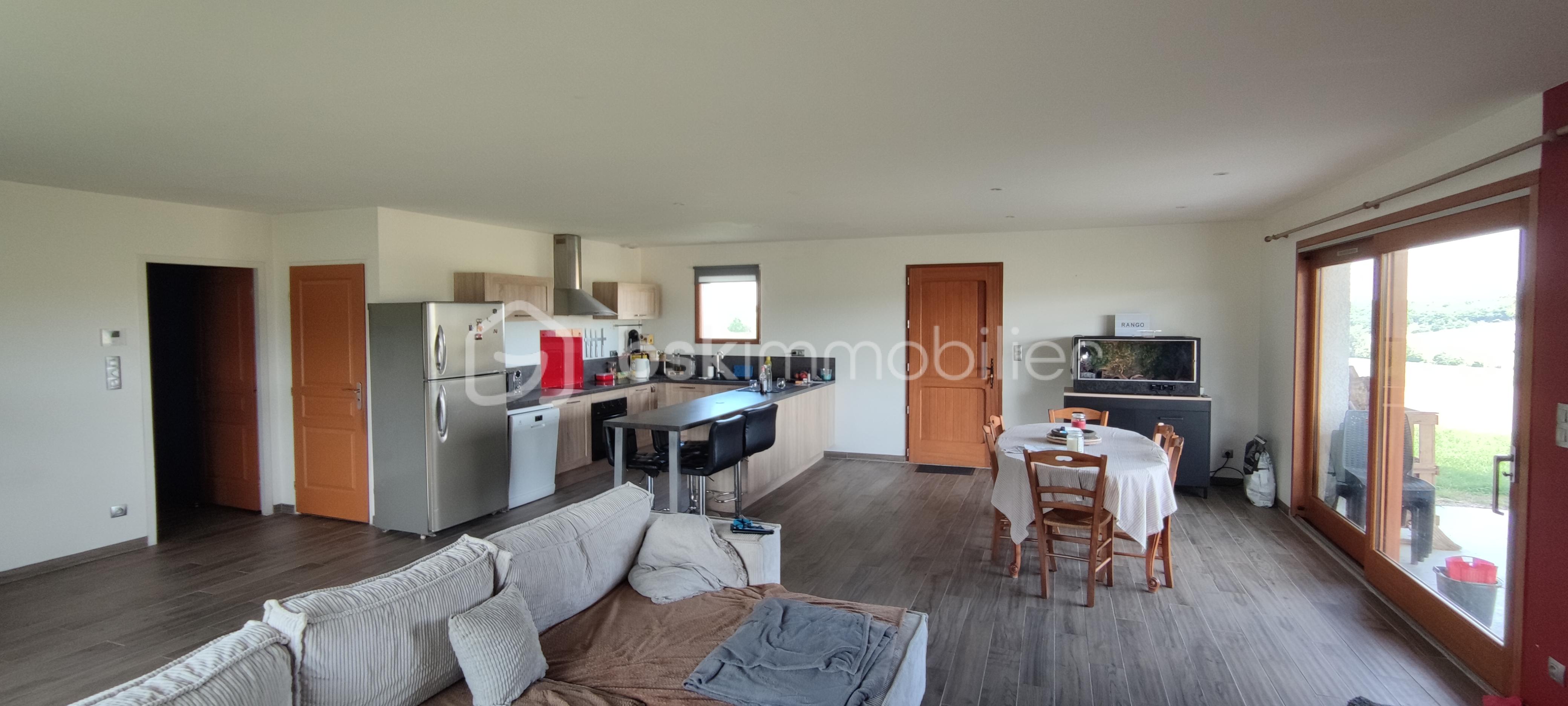 Maison de 125 m² - 1748259592582.jpg