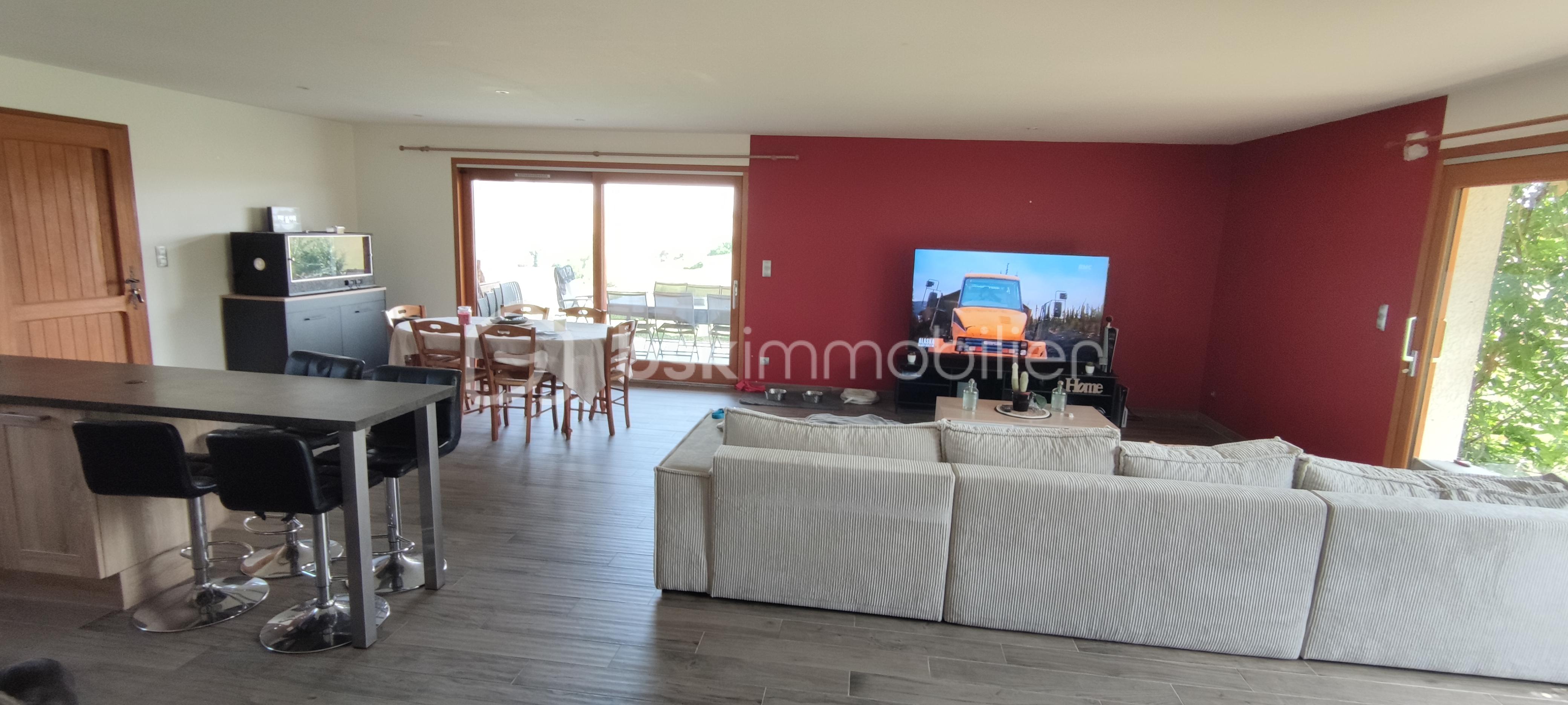 Maison de 125 m² - 1748259531202.jpg