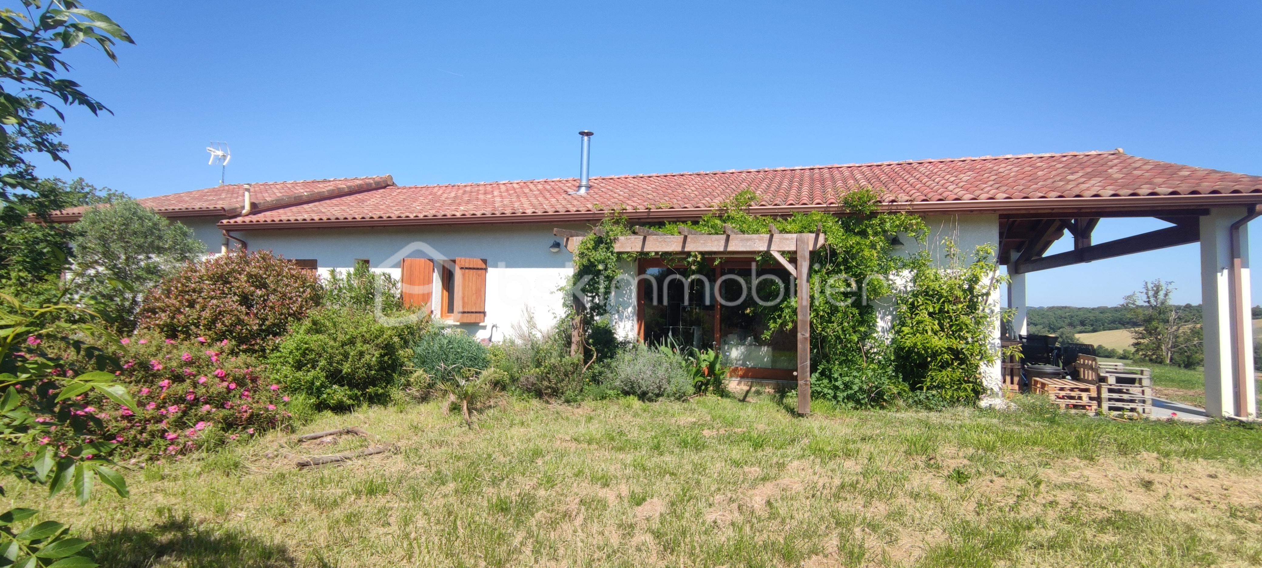 Maison de 125 m² - 1747646391889.jpg